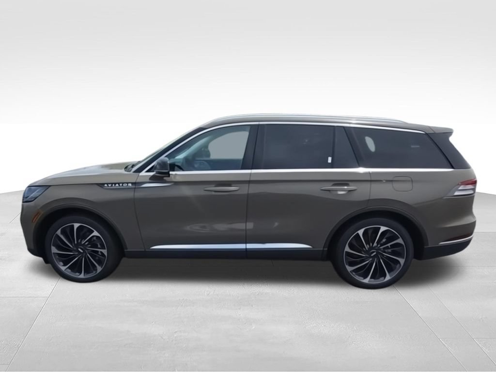 Used 2025 Lincoln Aviator Reserve w/ Equipment Group 201A AWD/4WD image 6
