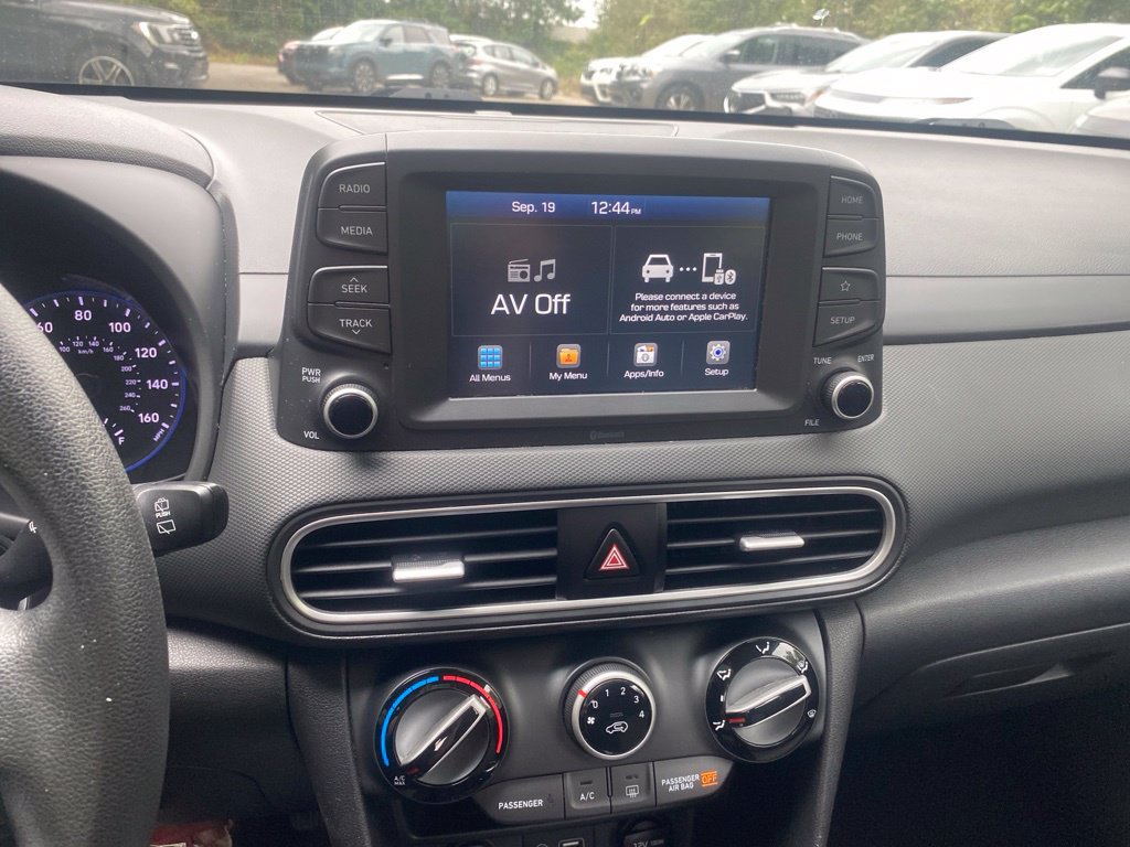 Used 2018 Hyundai Kona SE AWD/4WD image 19