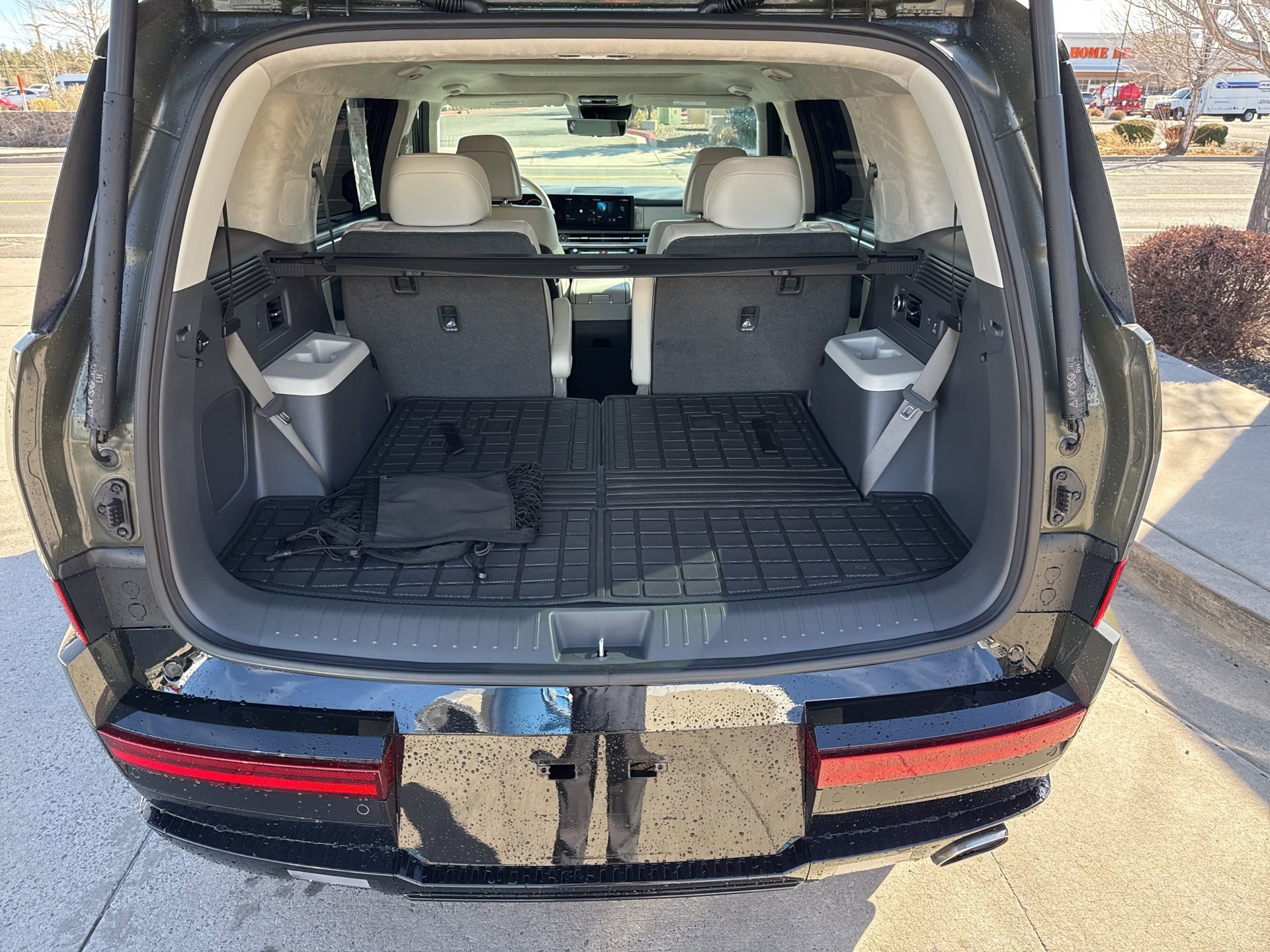 Used 2025 Hyundai Santa Fe Calligraphy image 6
