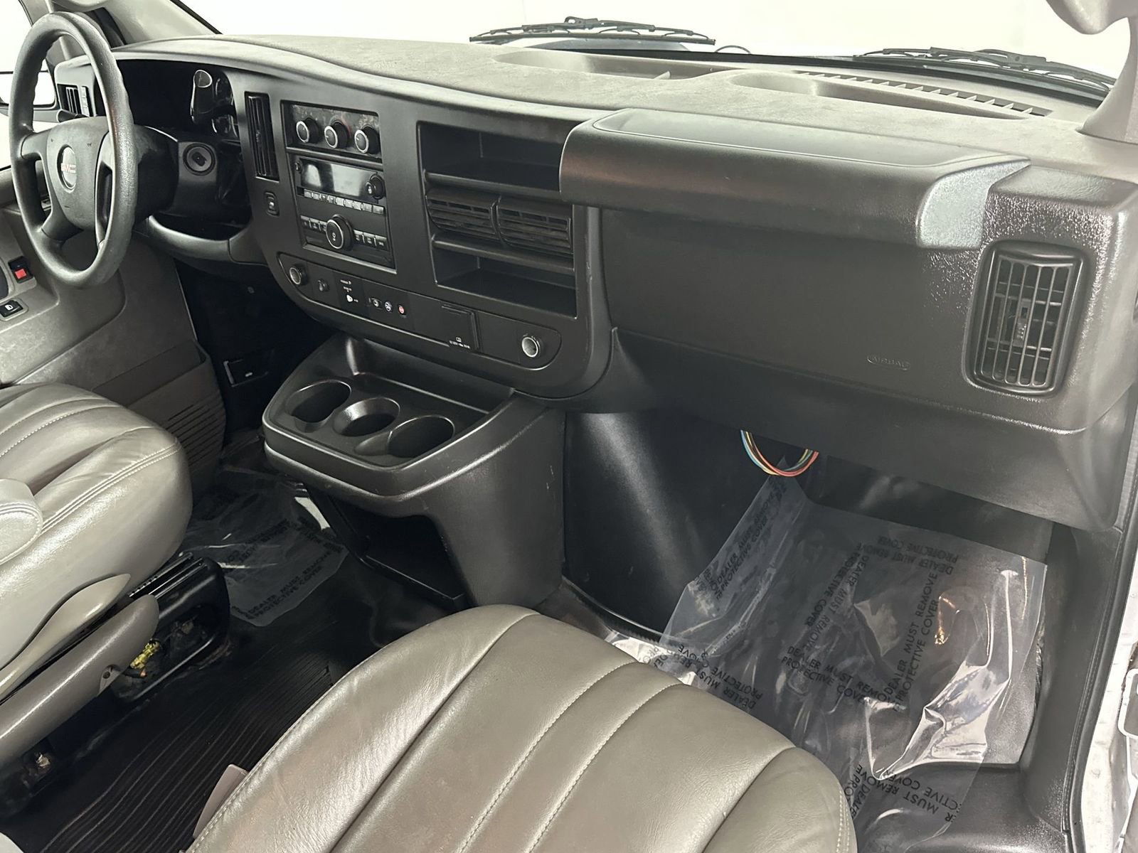 Used 2020 GMC Savana 2500 image 34