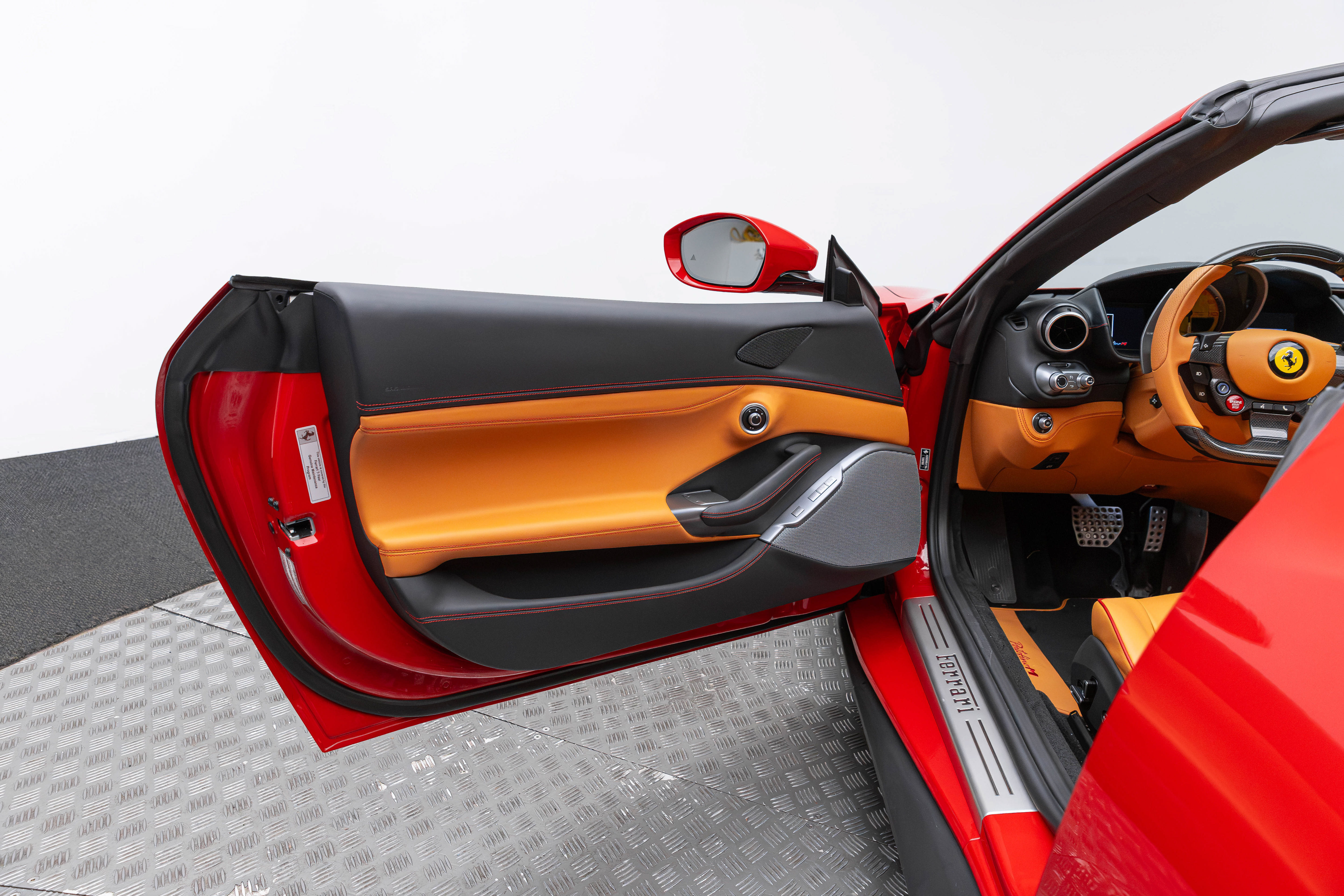 Used 2022 Ferrari Portofino M RWD image 12
