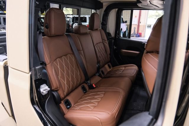 Used 2025 Jeep Gladiator Rubicon w/ Safety Group AWD/4WD image 87