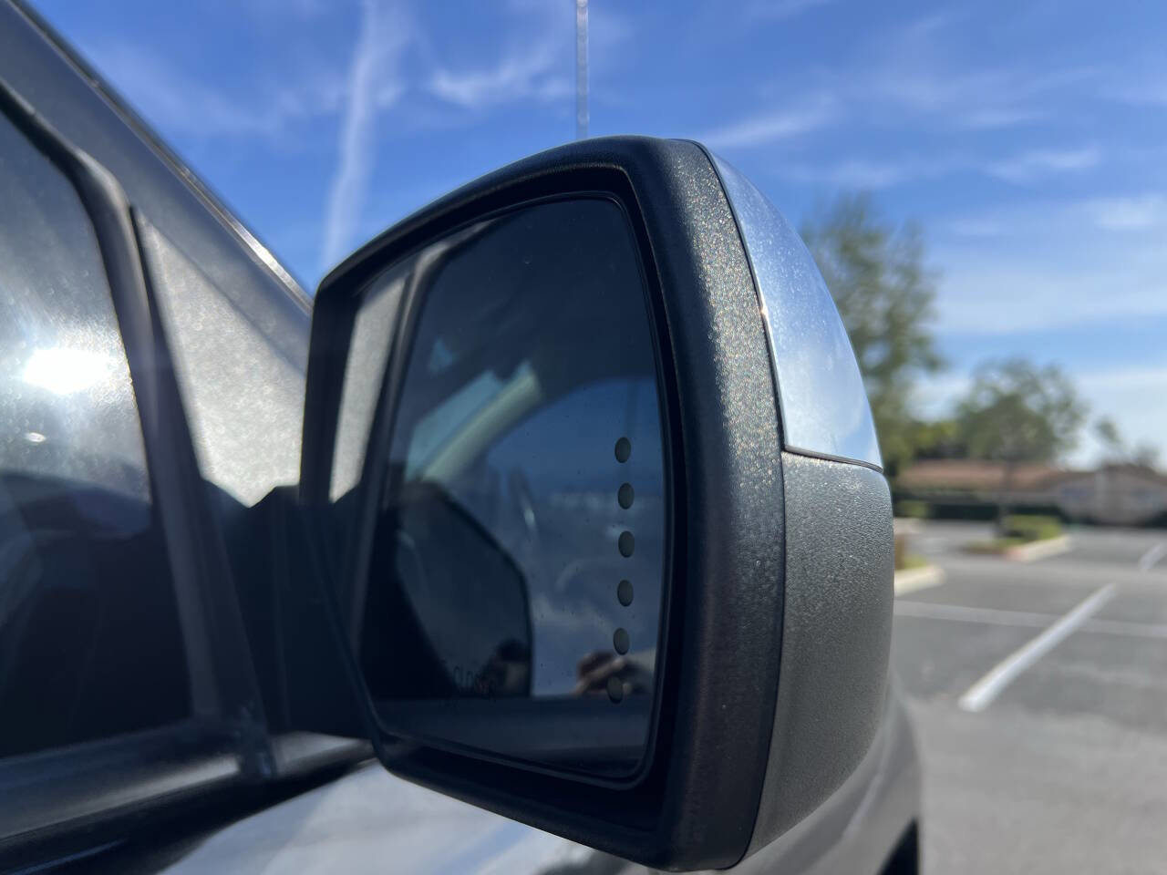 Used 2014 Chevrolet Silverado 1500 High Country w/ High Country Premium Package image 19