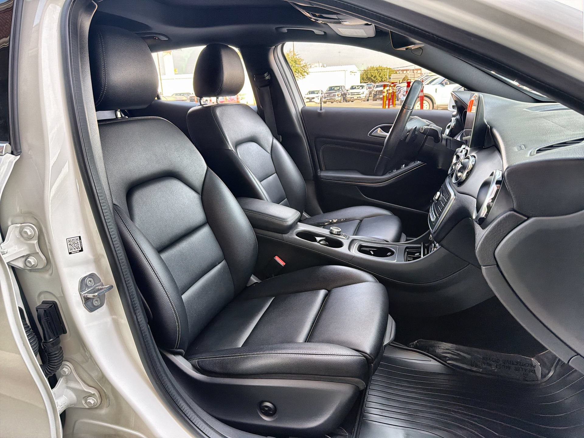 Used 2020 Mercedes-Benz GLA 250 image 24
