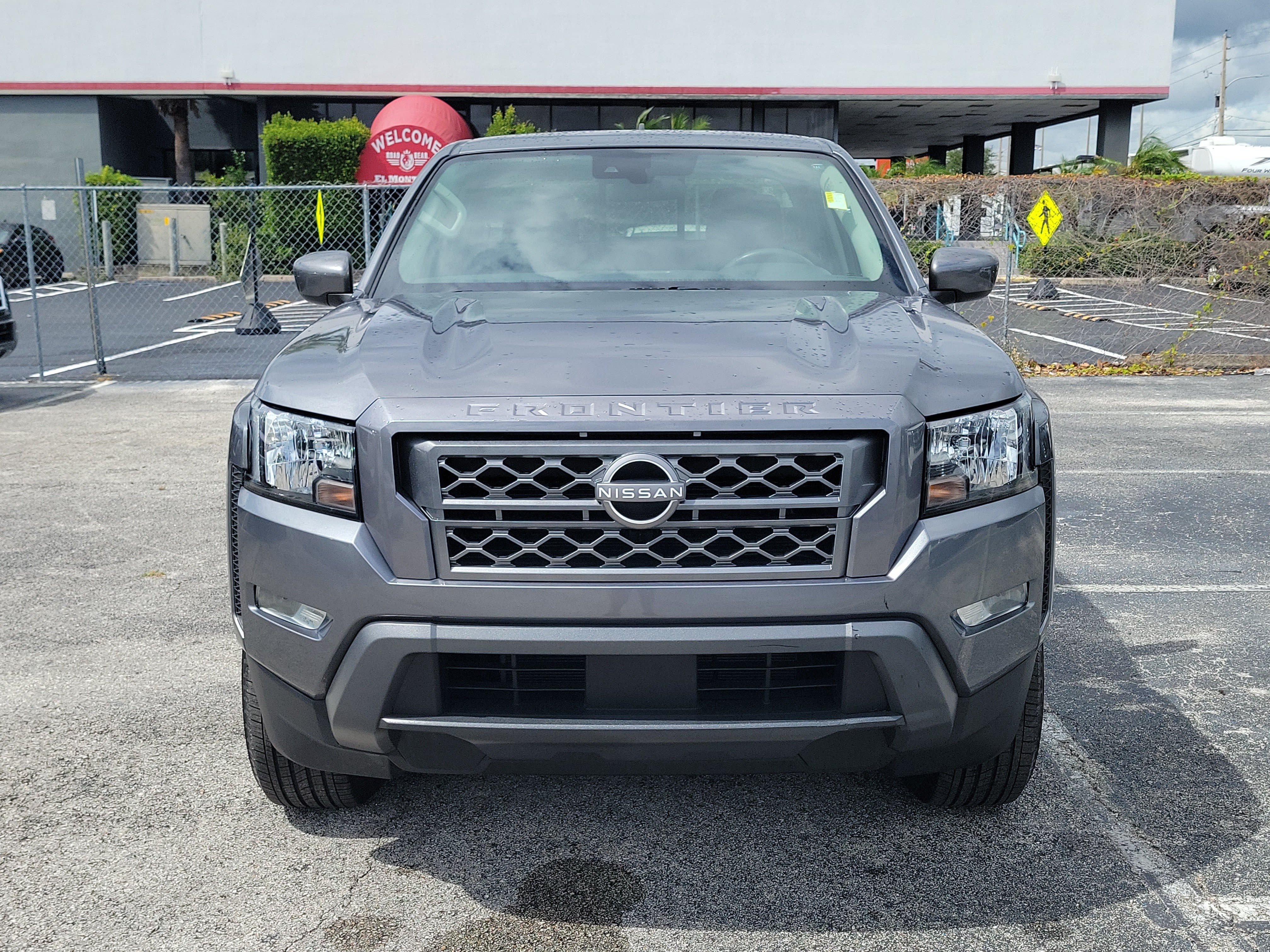 Certified 2024 Nissan Frontier SV w/ SV Convenience Package RWD image 2