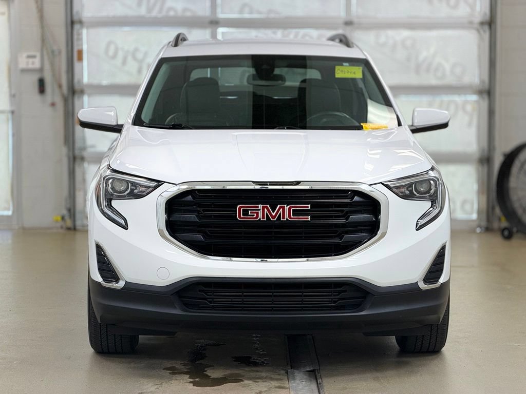 Used 2021 GMC Terrain SLE w/ Driver Convenience Package AWD/4WD image 2