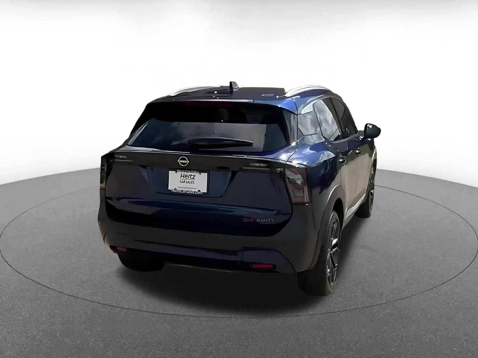 Used 2026 Nissan Kicks SR AWD/4WD image 14
