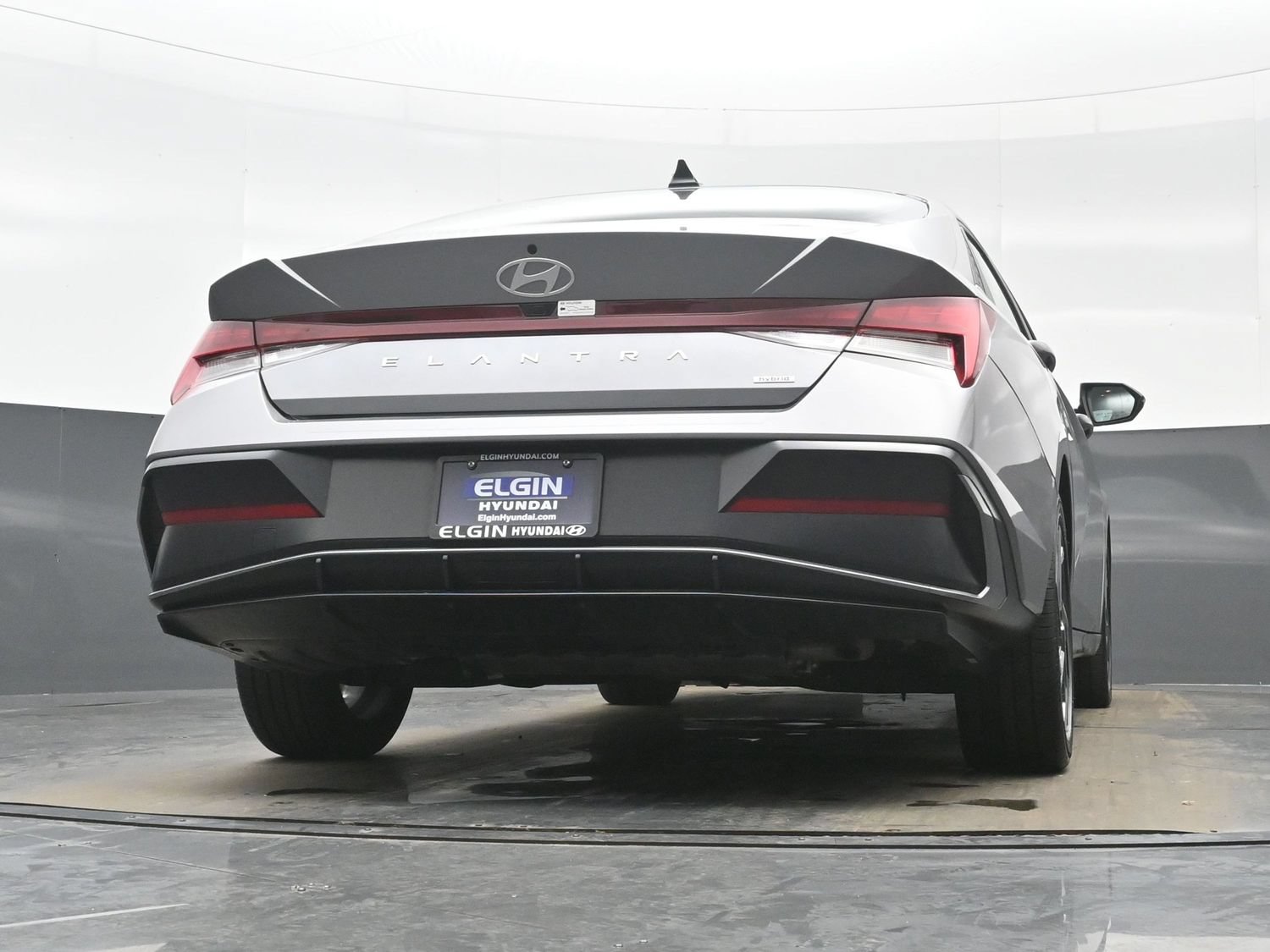 Used 2025 Hyundai Elantra Limited FWD image 30