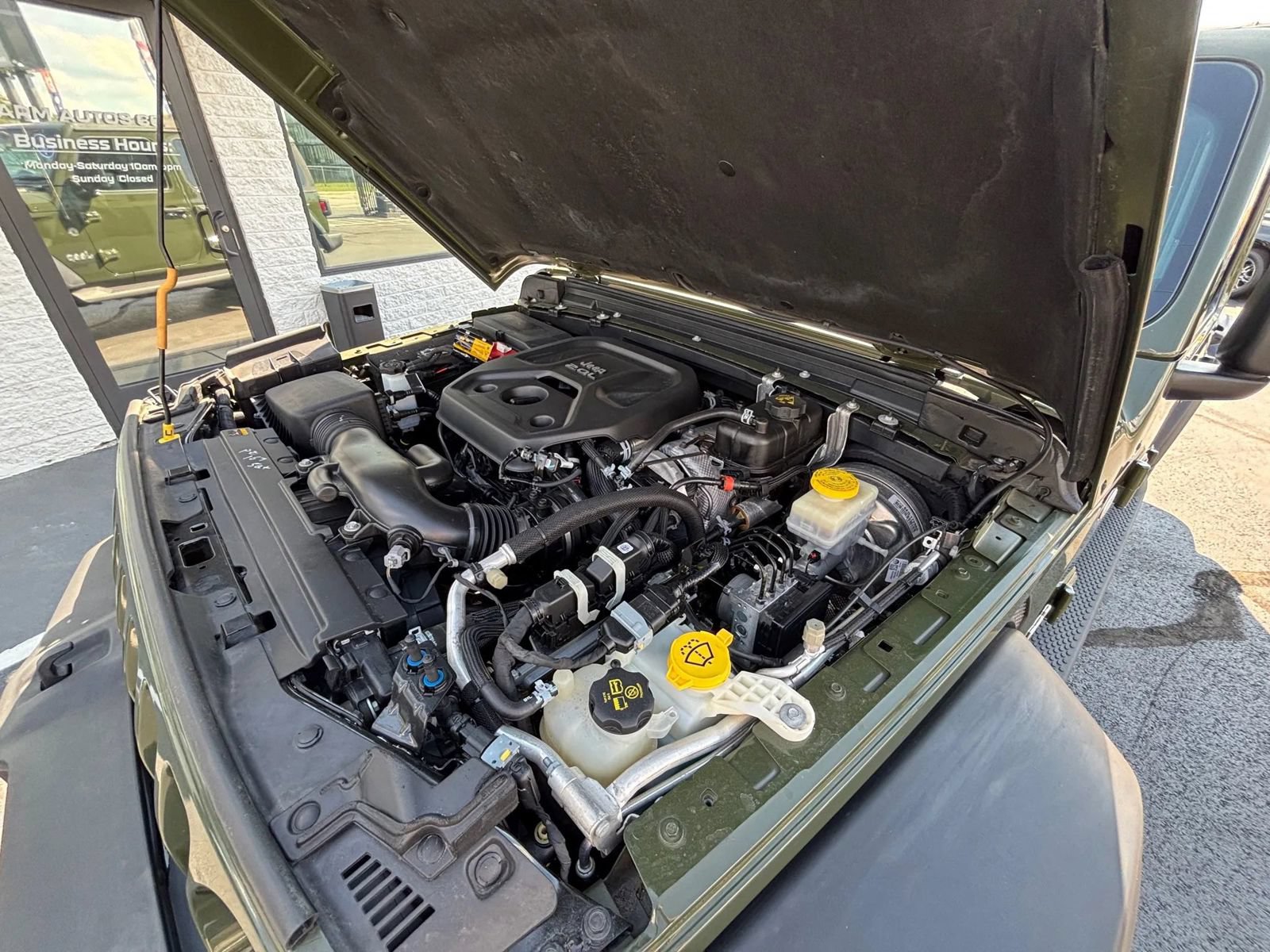 Used 2021 Jeep Wrangler Unlimited Sport AWD/4WD image 15