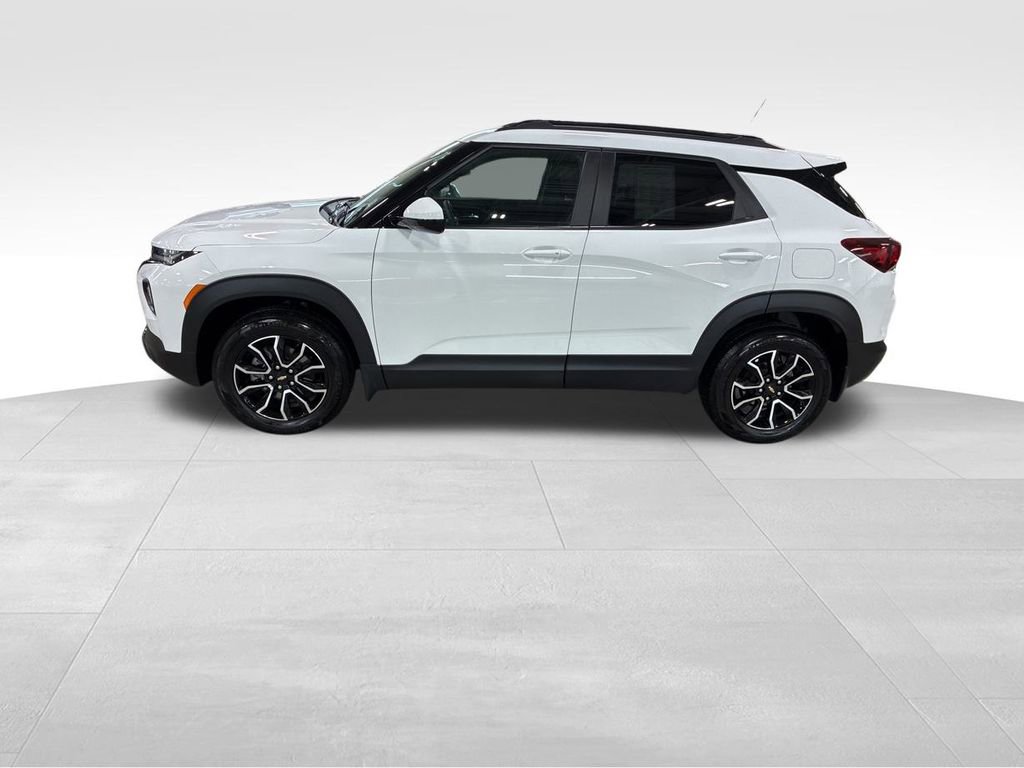 Used 2023 Chevrolet TrailBlazer ACTIV w/ Convenience Package image 6