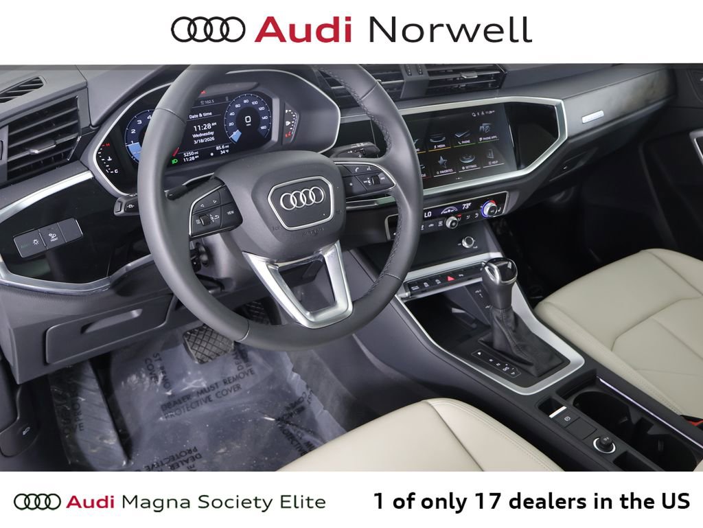 Used 2025 Audi Q3 2.0T Premium w/ Convenience Package image 2
