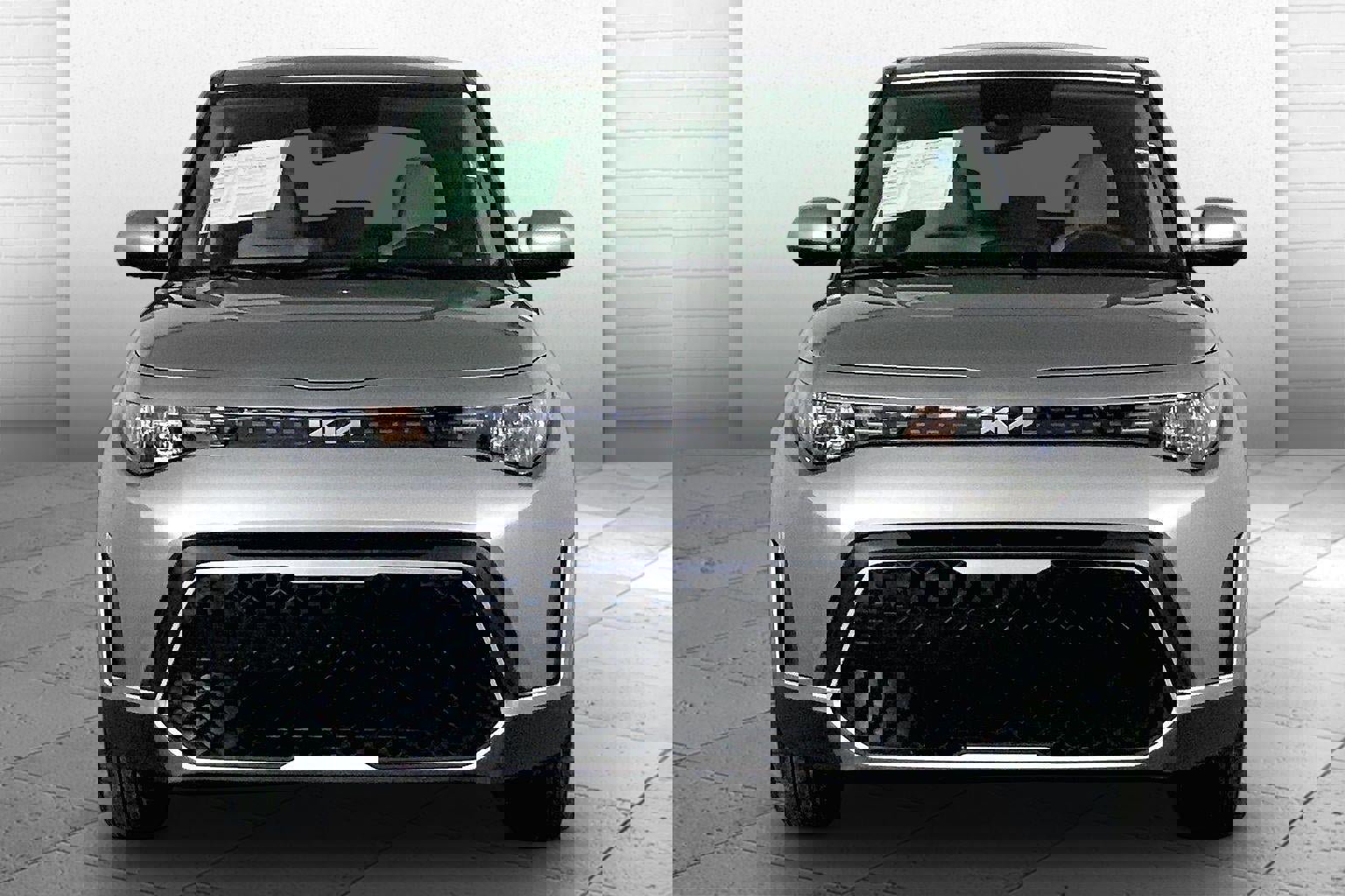 Certified 2025 Kia Soul LX image 2