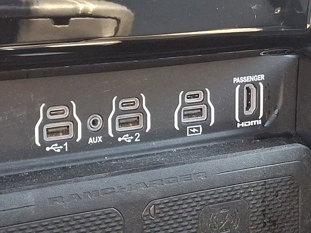 Used 2025 RAM 1500 Laramie w/ Night Edition AWD/4WD image 27