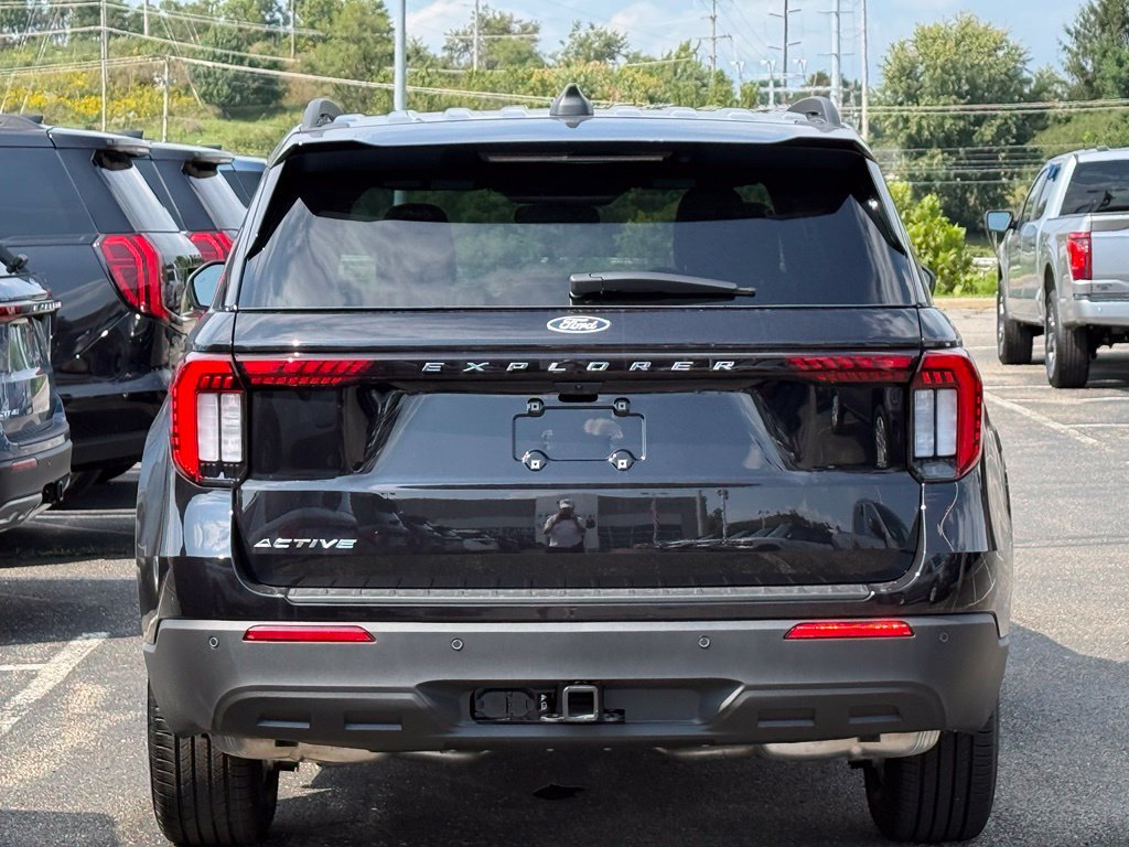 New 2027 Ford Explorer Active AWD/4WD image 5