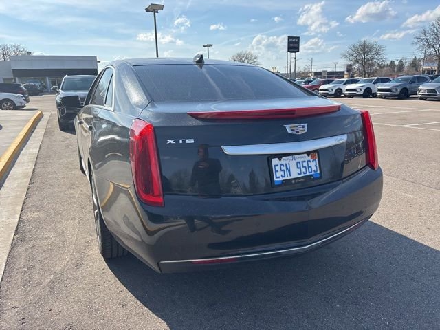 Used 2016 Cadillac XTS image 10