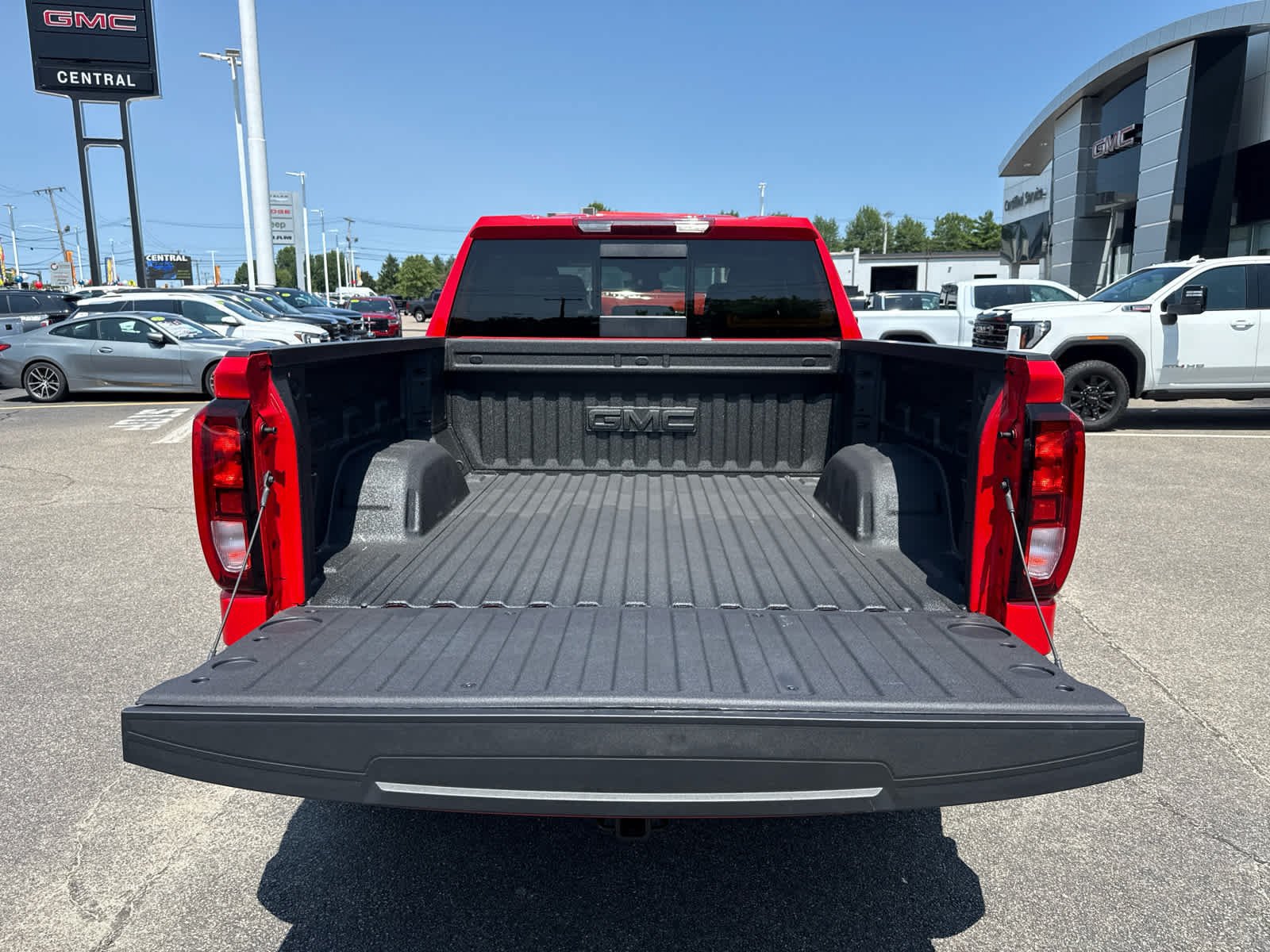 New 2026 GMC Sierra 1500 Elevation w/ Elevation Premium Package AWD/4WD image 11