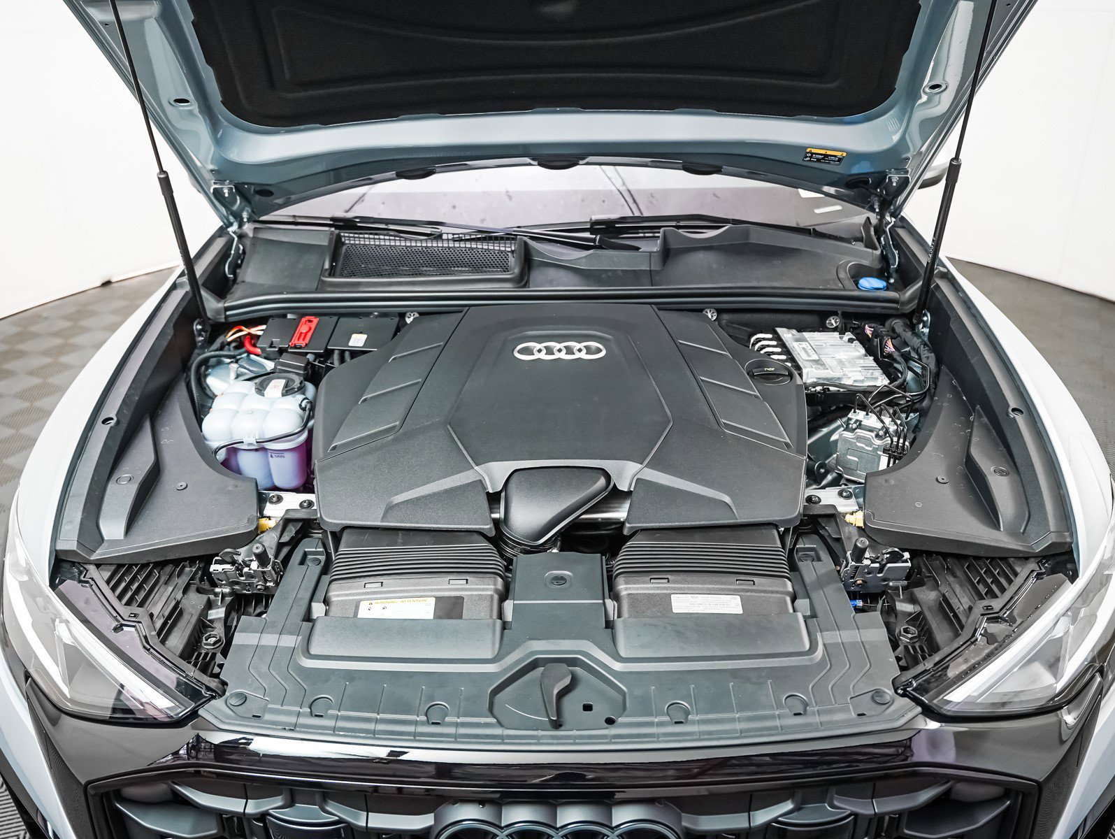 New 2025 Audi Q8 Premium Plus image 4
