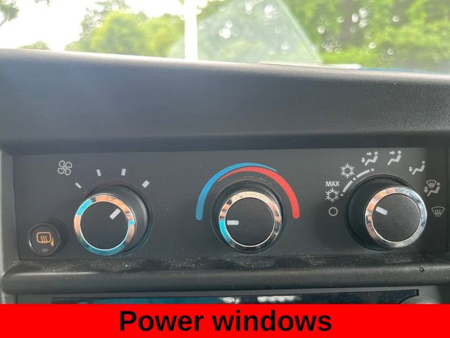 Used 2023 GMC Savana 2500 w/ Driver Convenience Package image 20