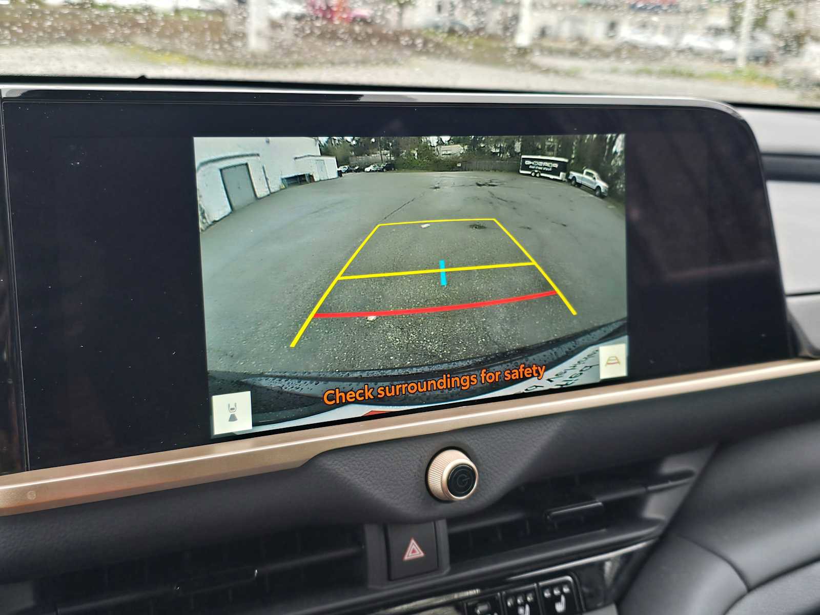 Used 2025 Toyota Crown Signia XLE image 28