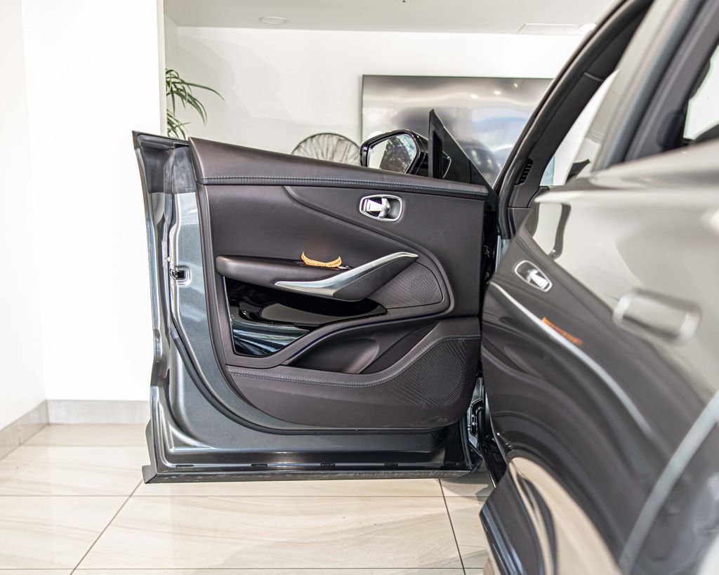 Used 2023 Aston Martin DBX 707 AWD/4WD image 33
