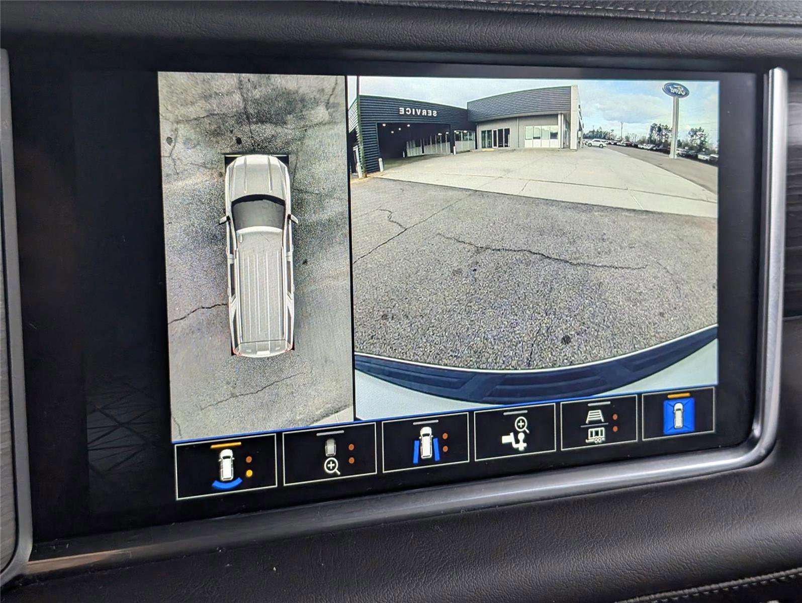 Used 2022 GMC Yukon Denali AWD/4WD image 22