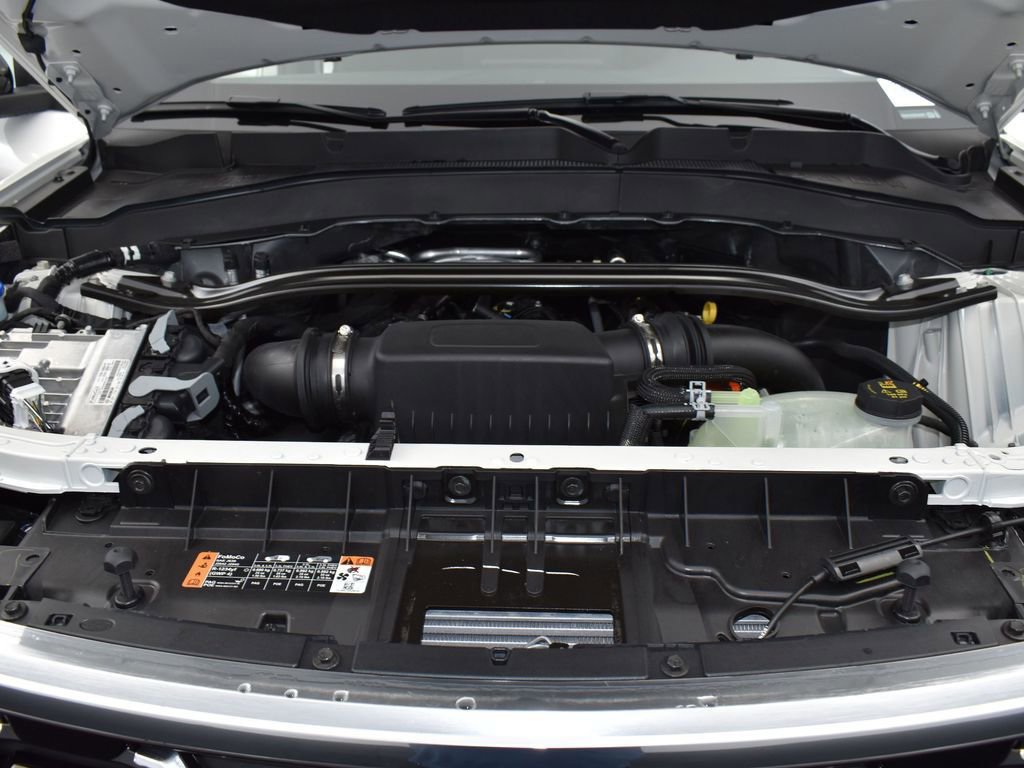 Used 2025 Ford Explorer Platinum w/ Ultimate Package image 23