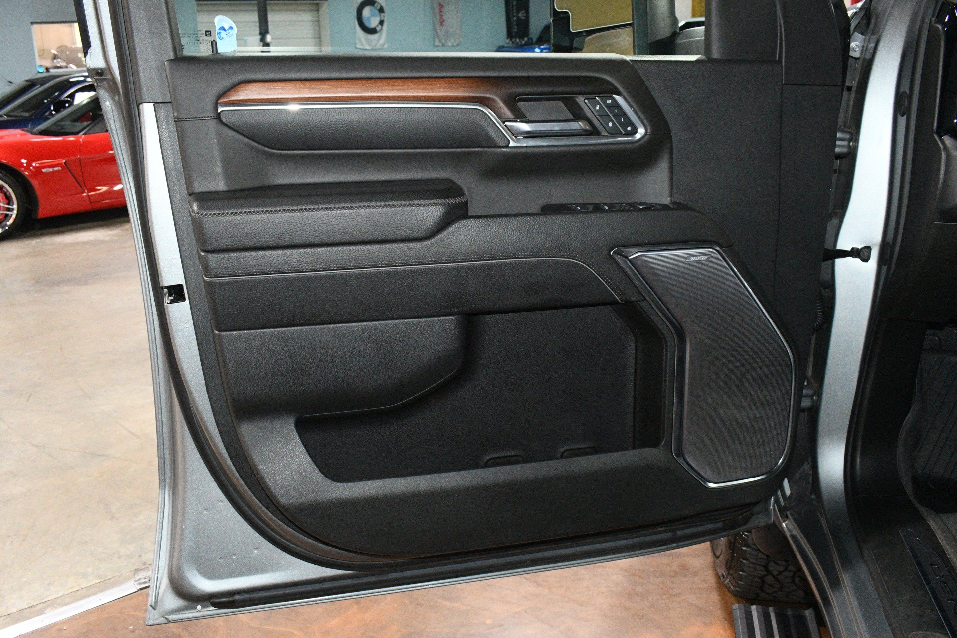 Used 2024 GMC Sierra 2500 Denali w/ Denali Reserve Package AWD/4WD image 41