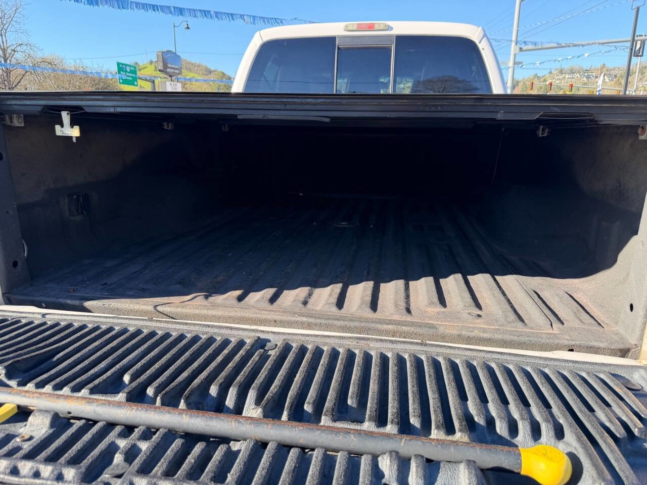 Used 2011 Ford F350 Lariat w/ Chrome Pkg image 19