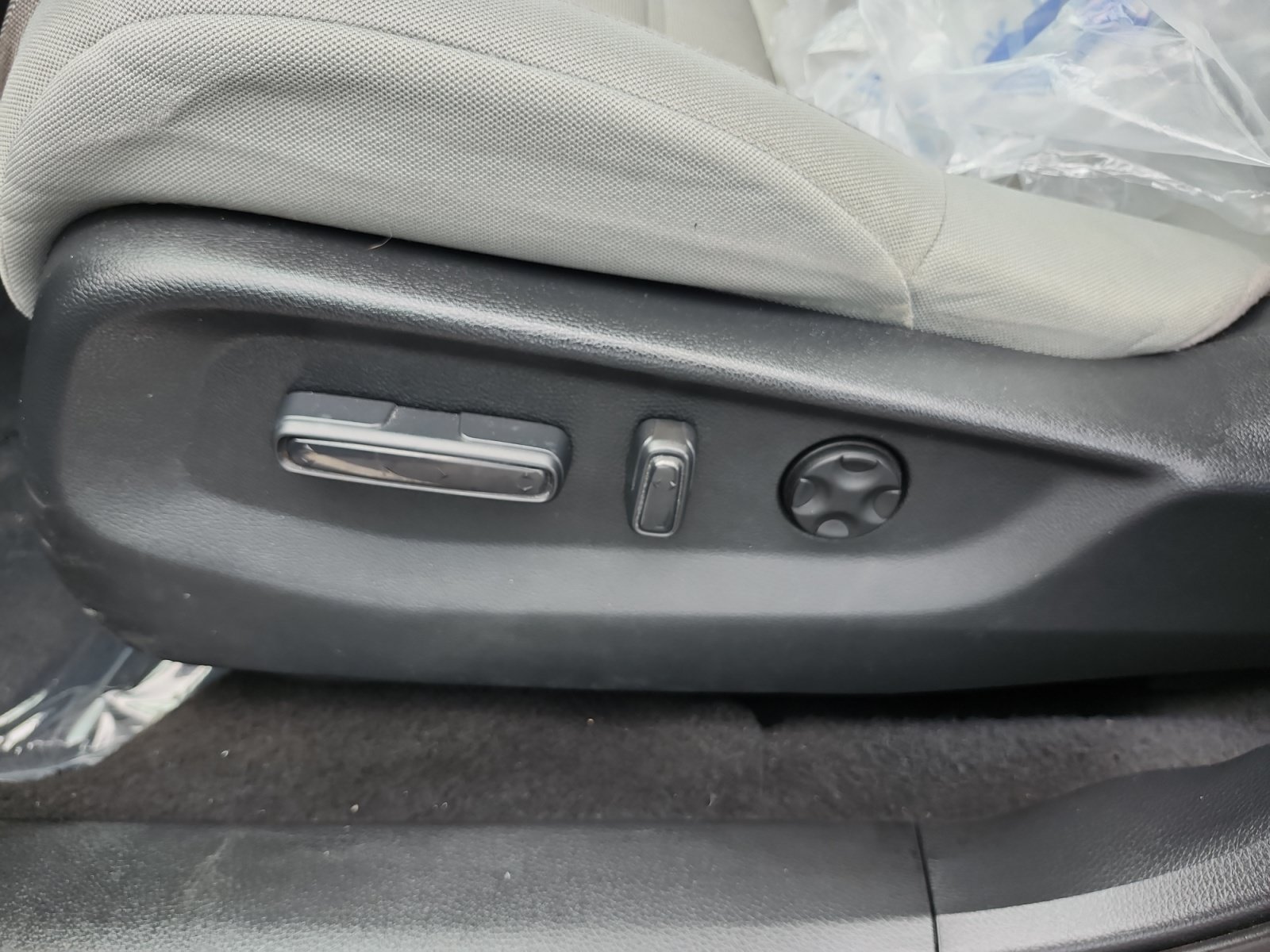 Used 2017 Honda CR-V EX image 16