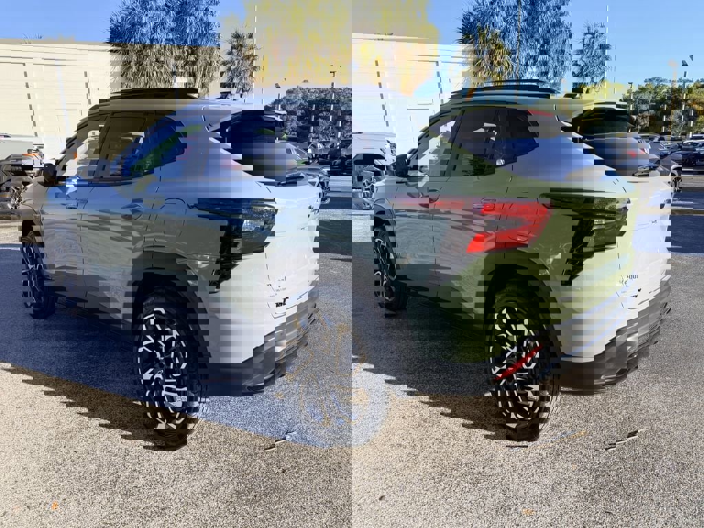 Certified 2024 Chevrolet Trax RS w/ Sunroof Package image 6