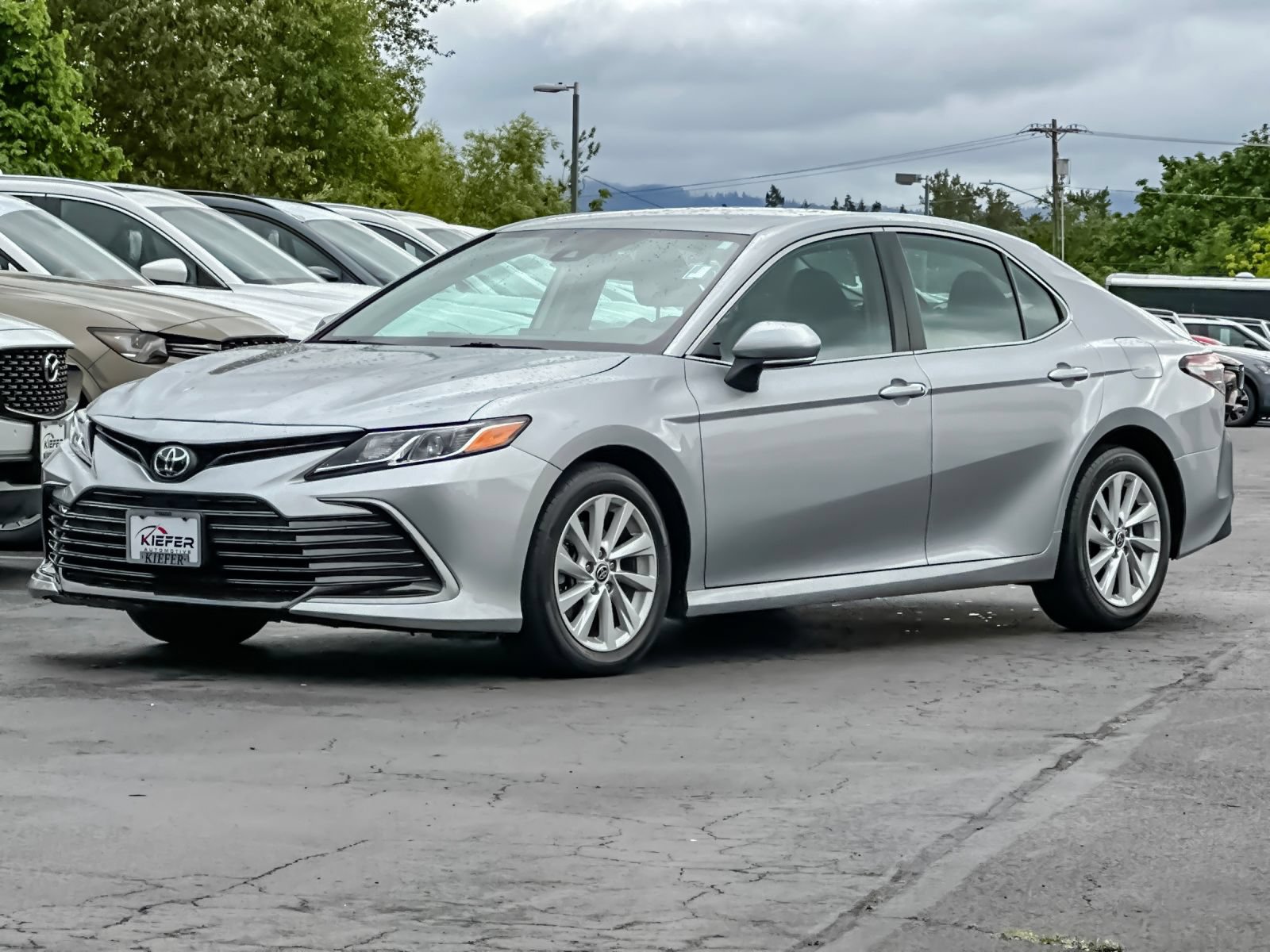Used 2021 Toyota Camry LE w/ Cold Weather Package FWD image 8