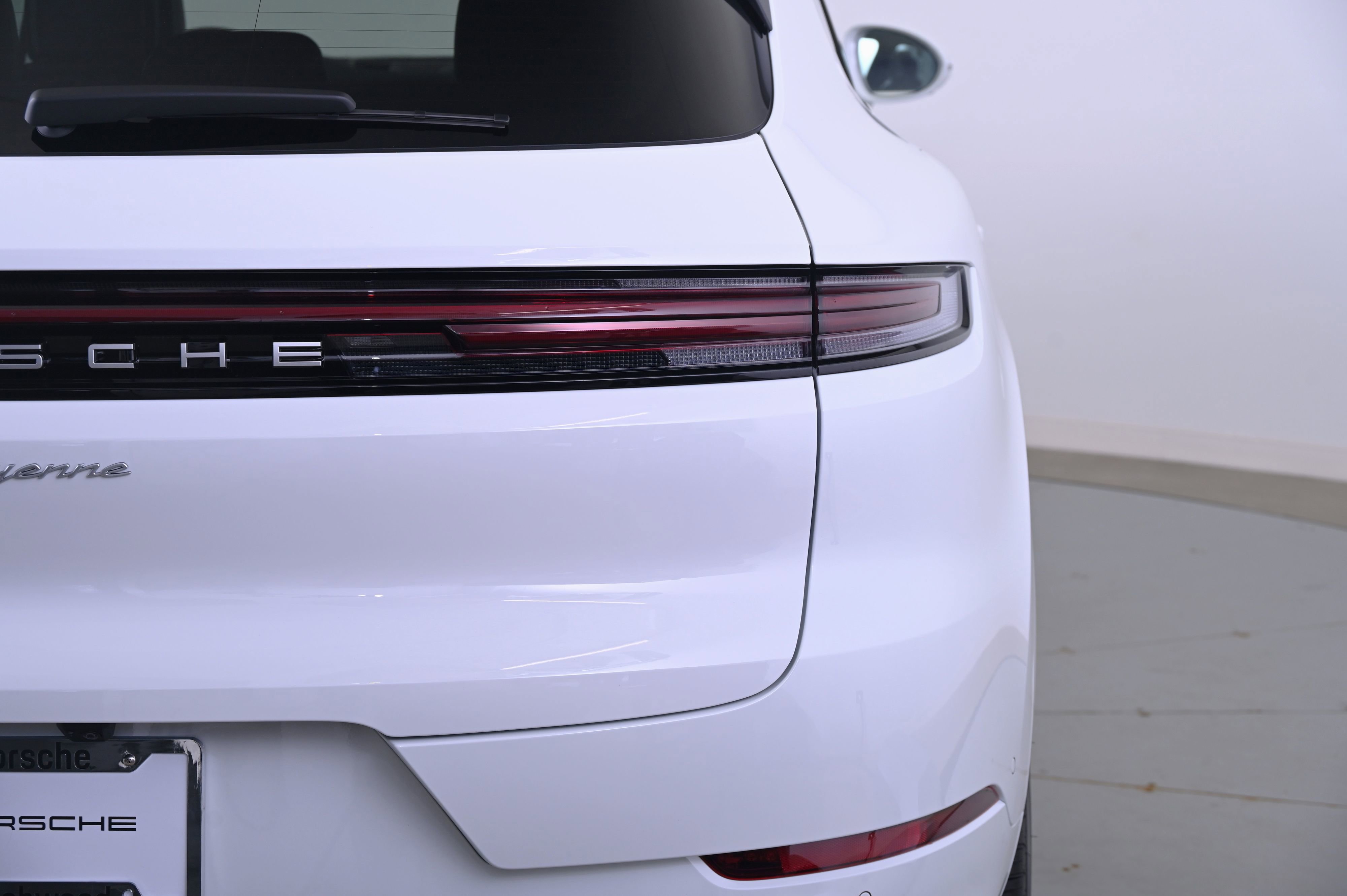 Certified 2025 Porsche Cayenne image 14