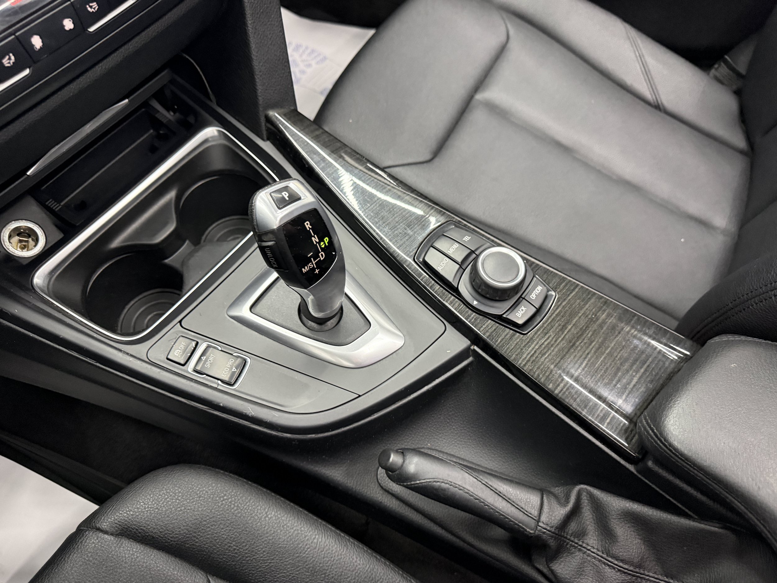 Used 2014 BMW 320i xDrive Sedan AWD/4WD image 20