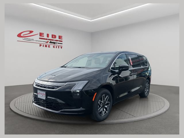 New 2027 Chrysler Pacifica Limited AWD/4WD image 1