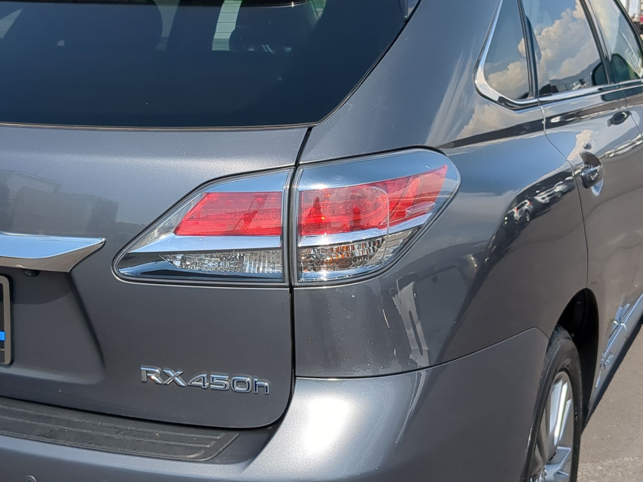 Used 2013 Lexus RX 450h AWD w/ Navigation Pkg image 11