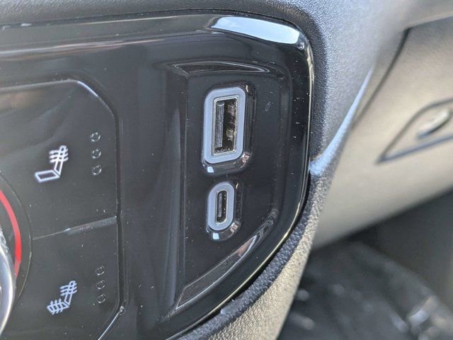 Used 2025 GMC Sierra 1500 SLT RWD image 16