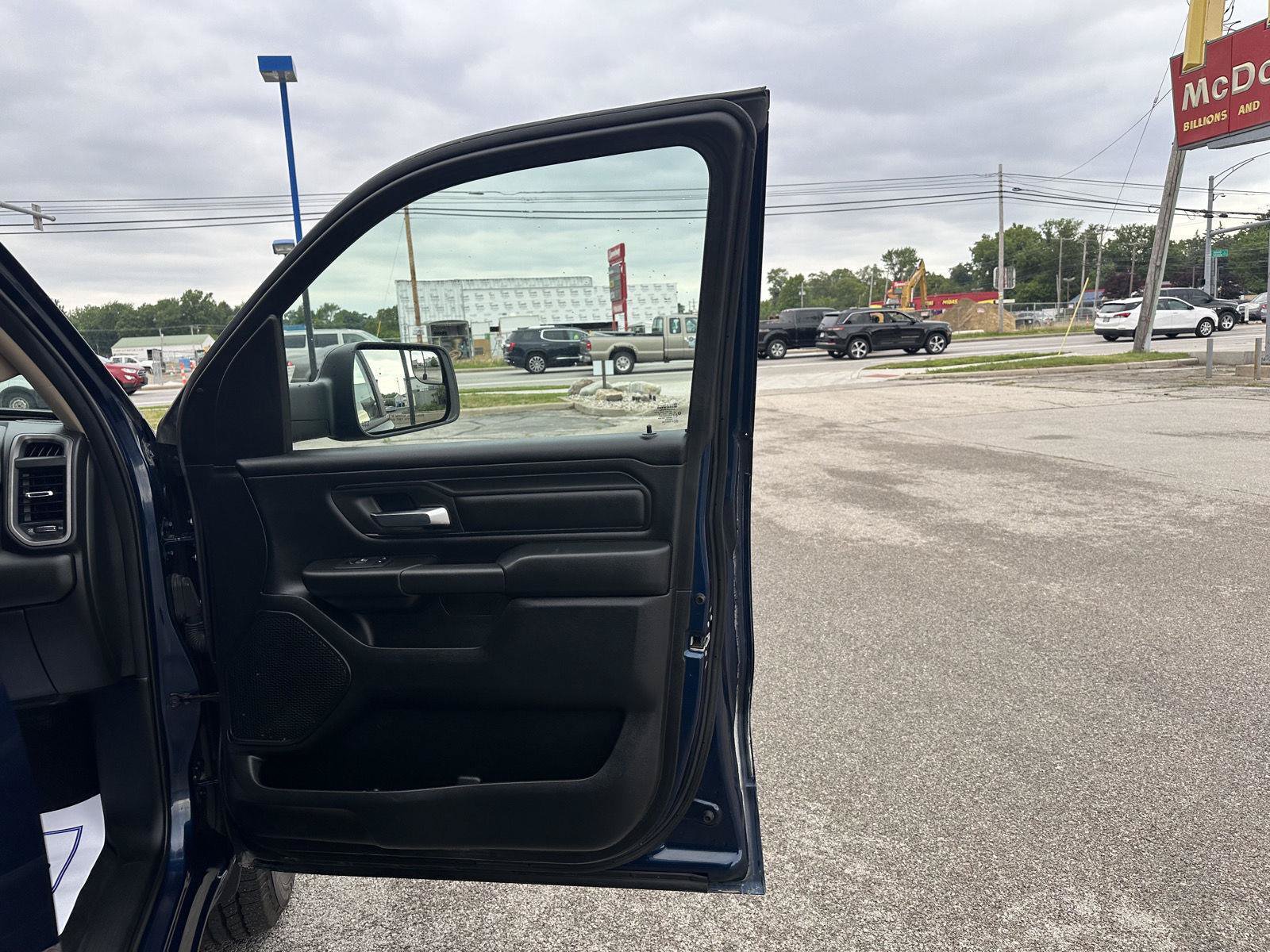 Used 2019 RAM 1500 Tradesman w/ SXT Appearance Group AWD/4WD image 20