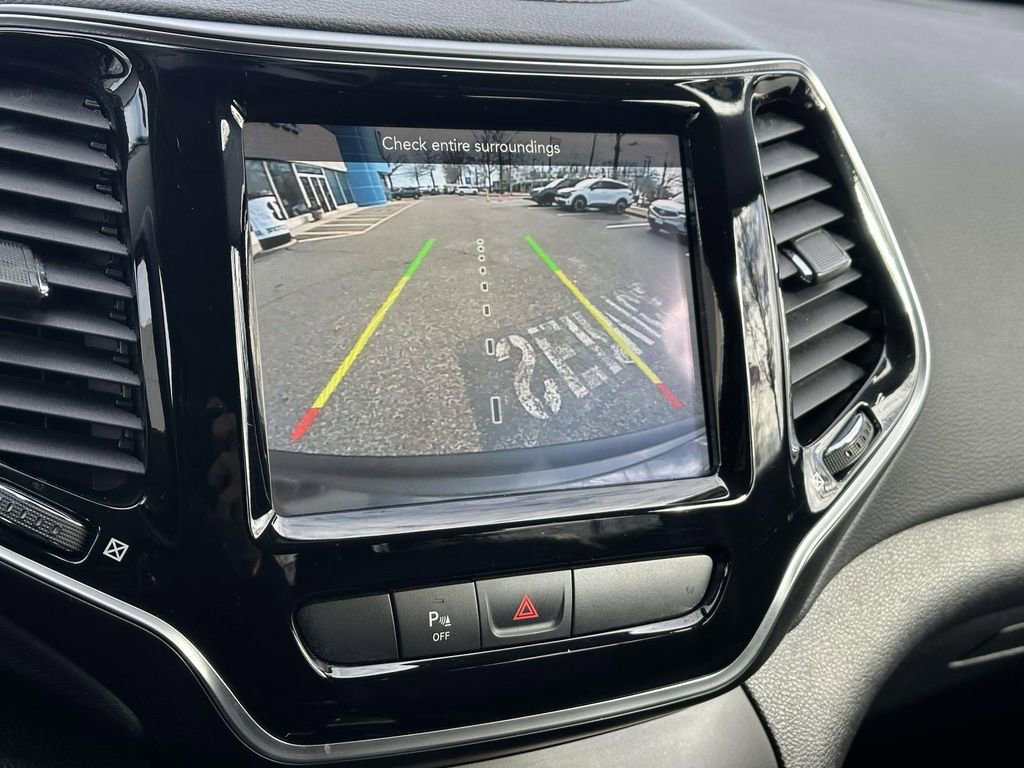 Used 2020 Jeep Cherokee Limited image 26