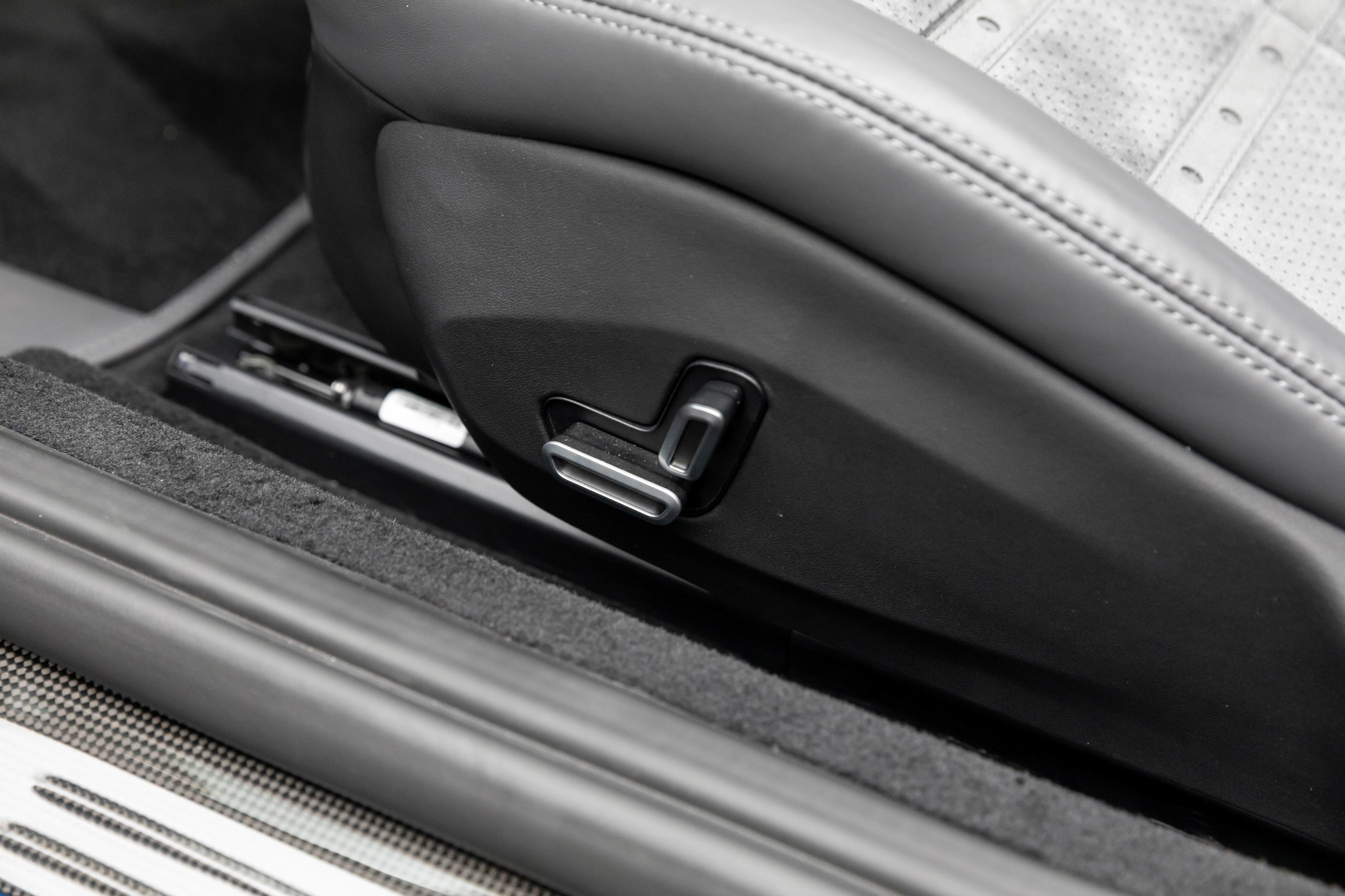 Certified 2025 Ferrari Roma Spider image 39