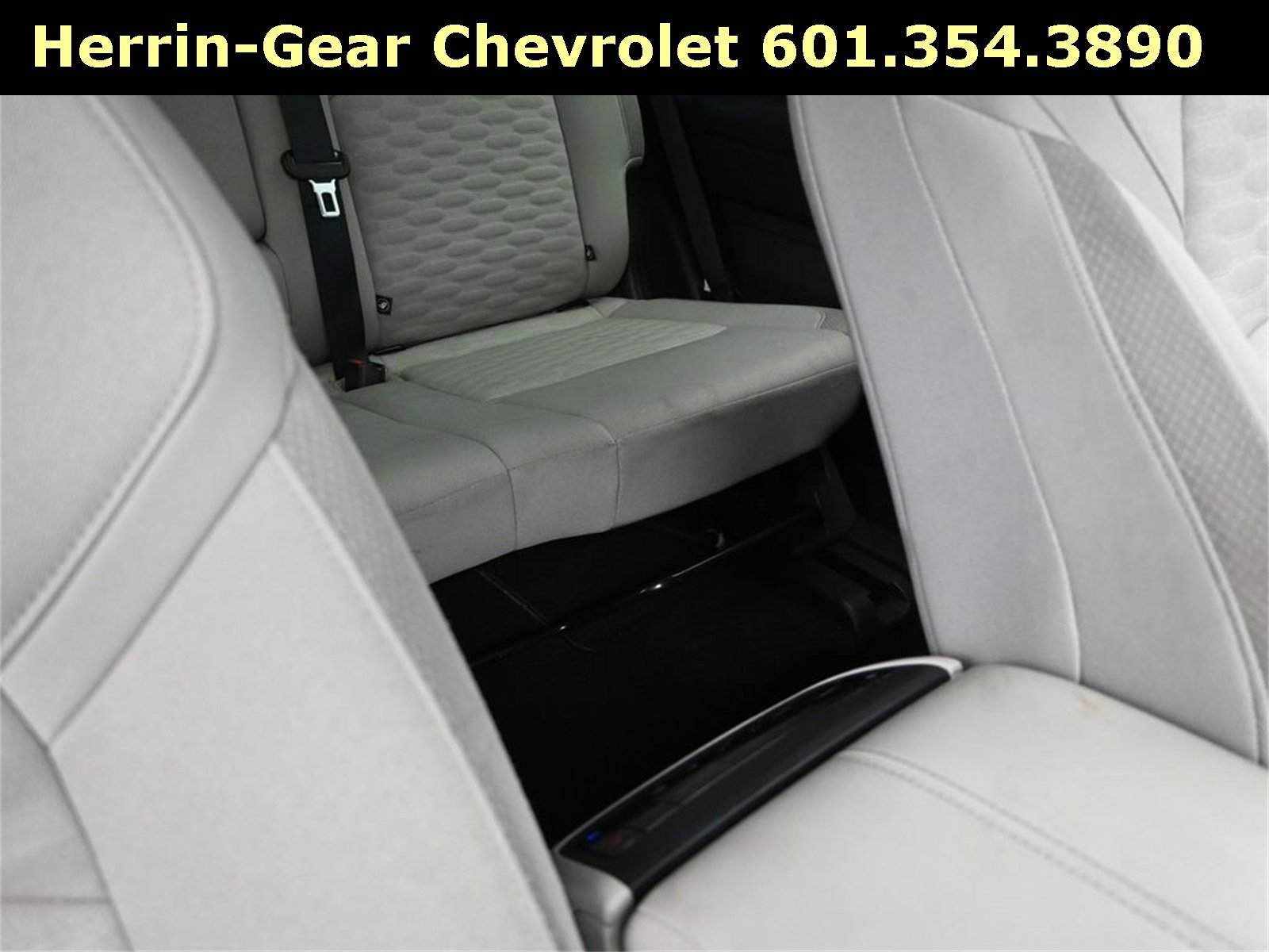 Used 2022 Nissan Pathfinder SV image 27