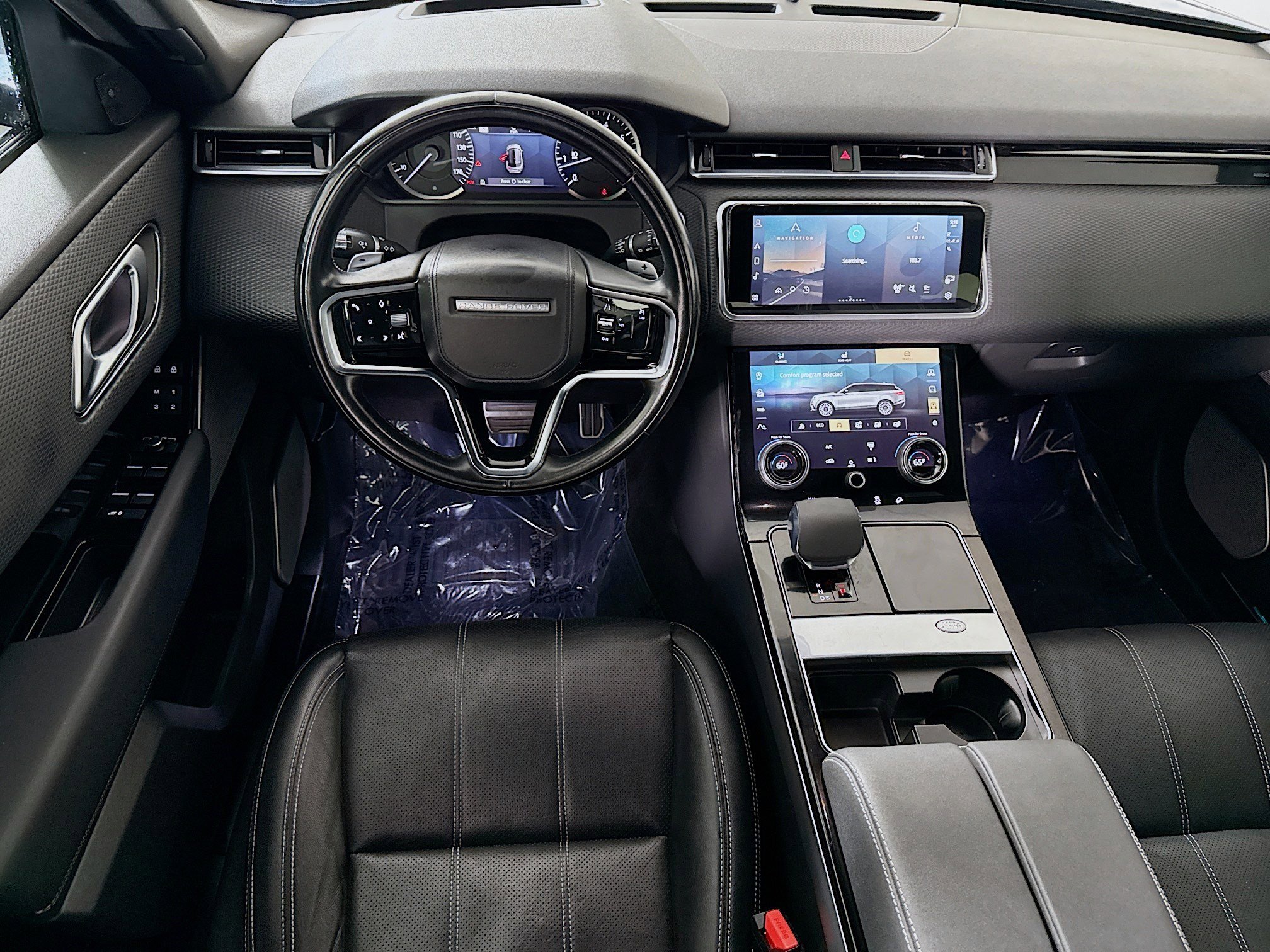 Used 2022 Land Rover Range Rover Velar R-Dynamic S image 17