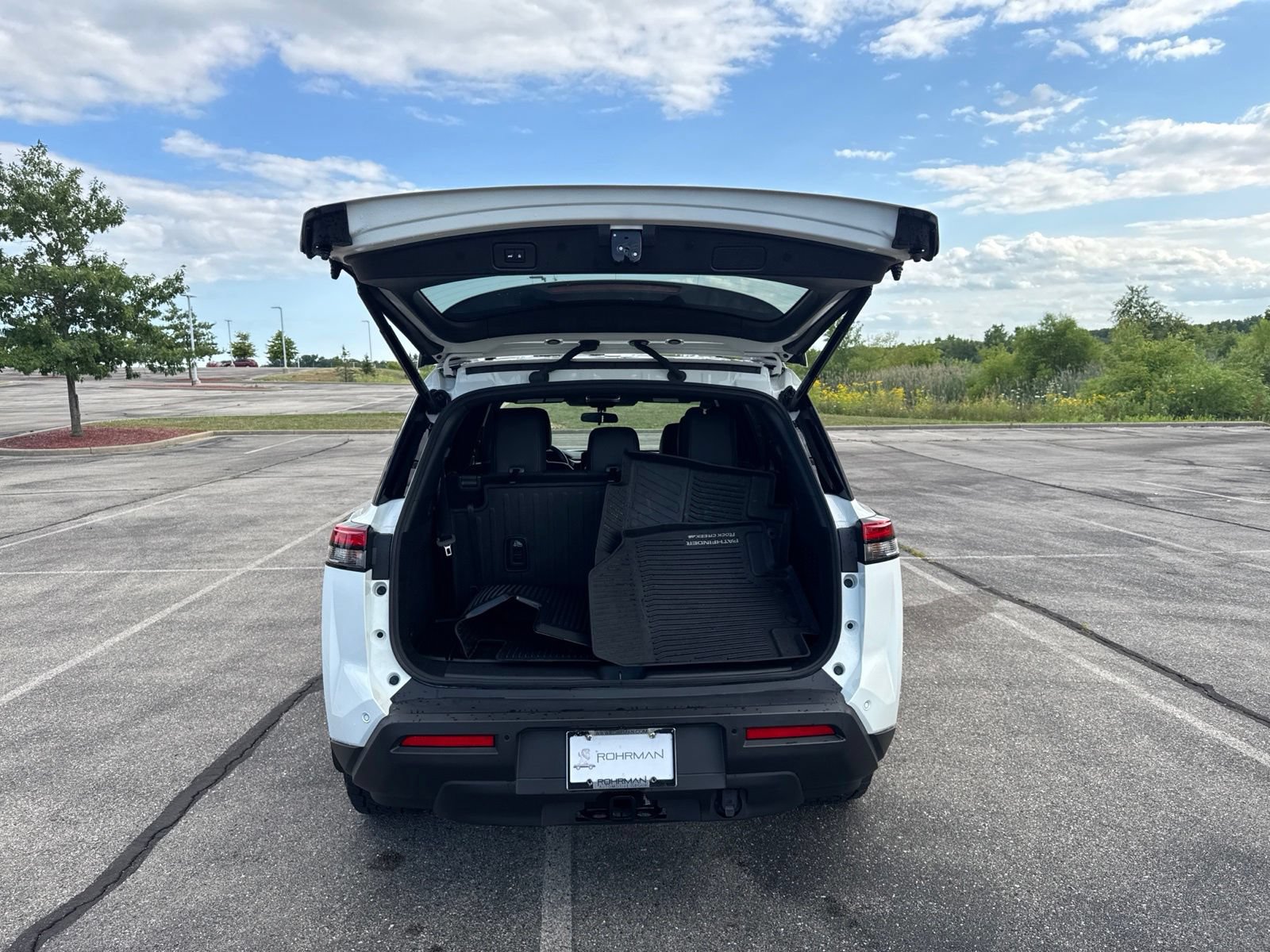 Certified 2025 Nissan Pathfinder Rock Creek AWD/4WD image 29