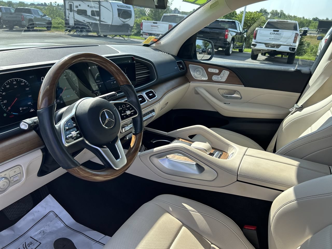 Used 2022 Mercedes-Benz GLS 450 4MATIC image 24