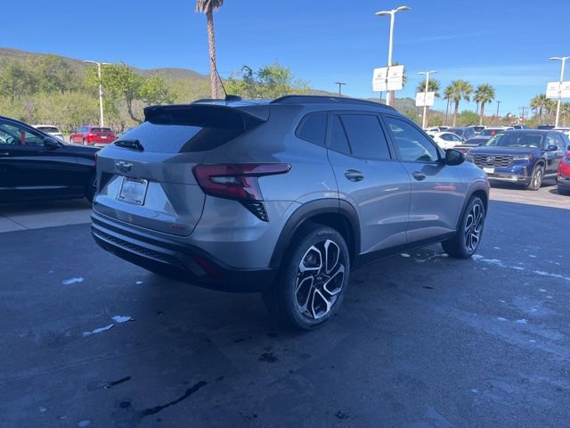 Used 2025 Chevrolet Trax RS w/ Driver Confidence Package image 3