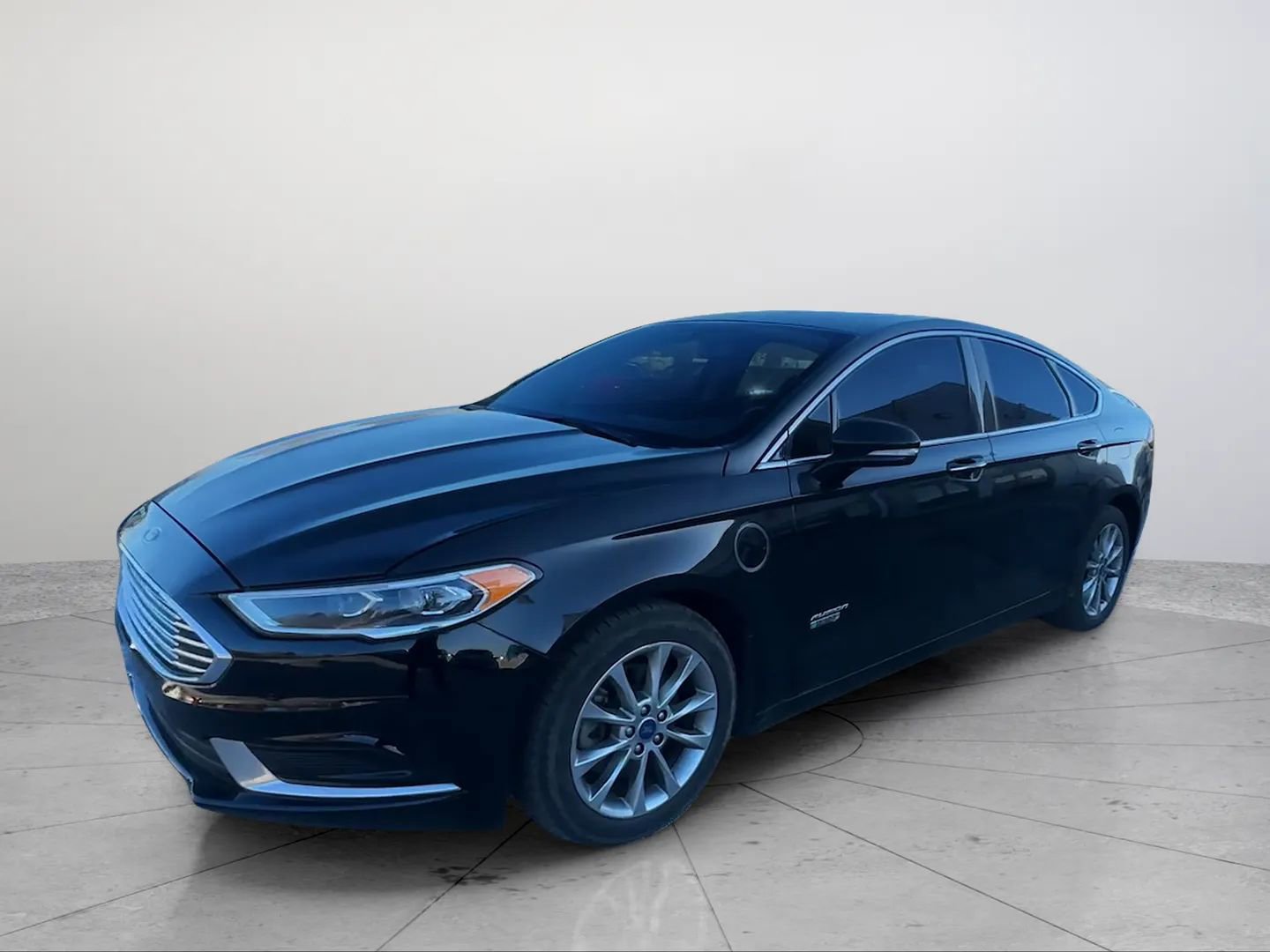 Used 2018 Ford Fusion Energi SE image 1
