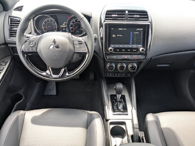 Used 2026 Mitsubishi Outlander Sport SEL AWD/4WD image 16