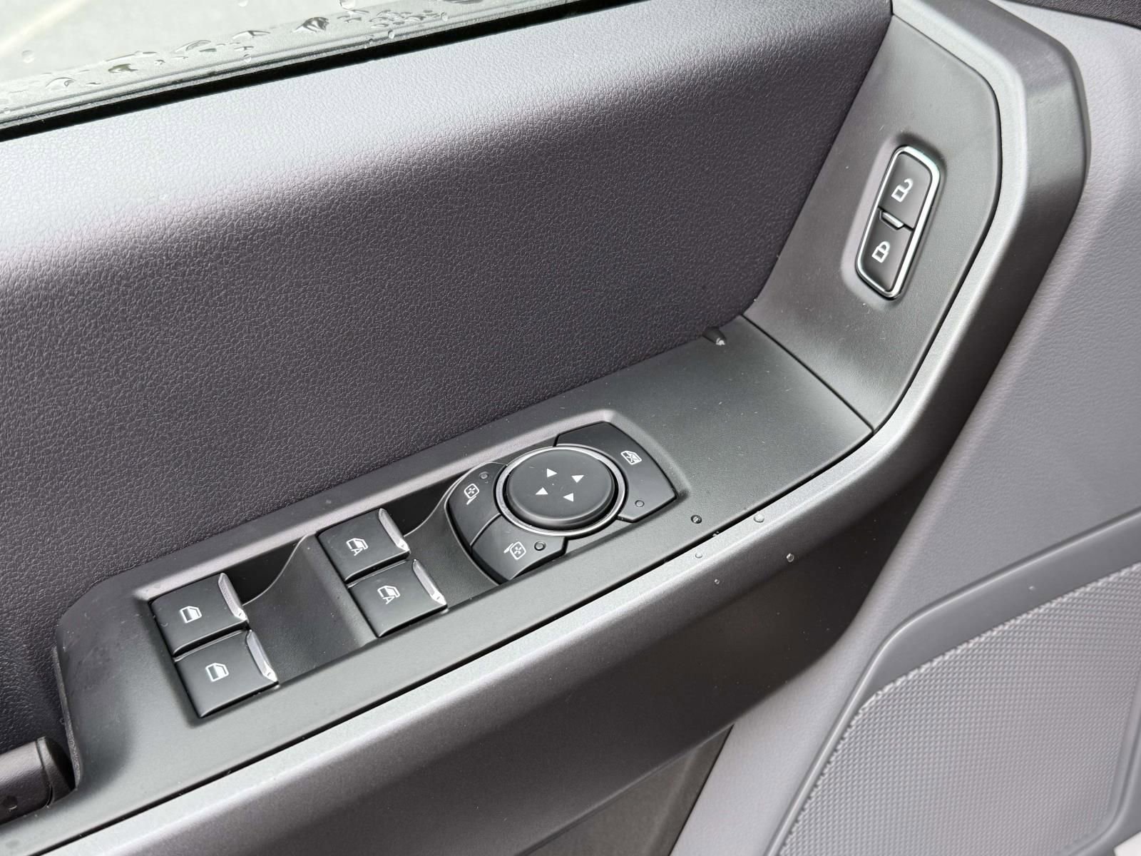 New 2026 Ford F250 XLT w/ FX4 Off-Road Package image 18