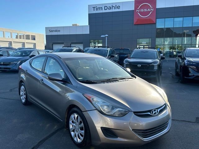 Used 2013 Hyundai Elantra GLS FWD video 1