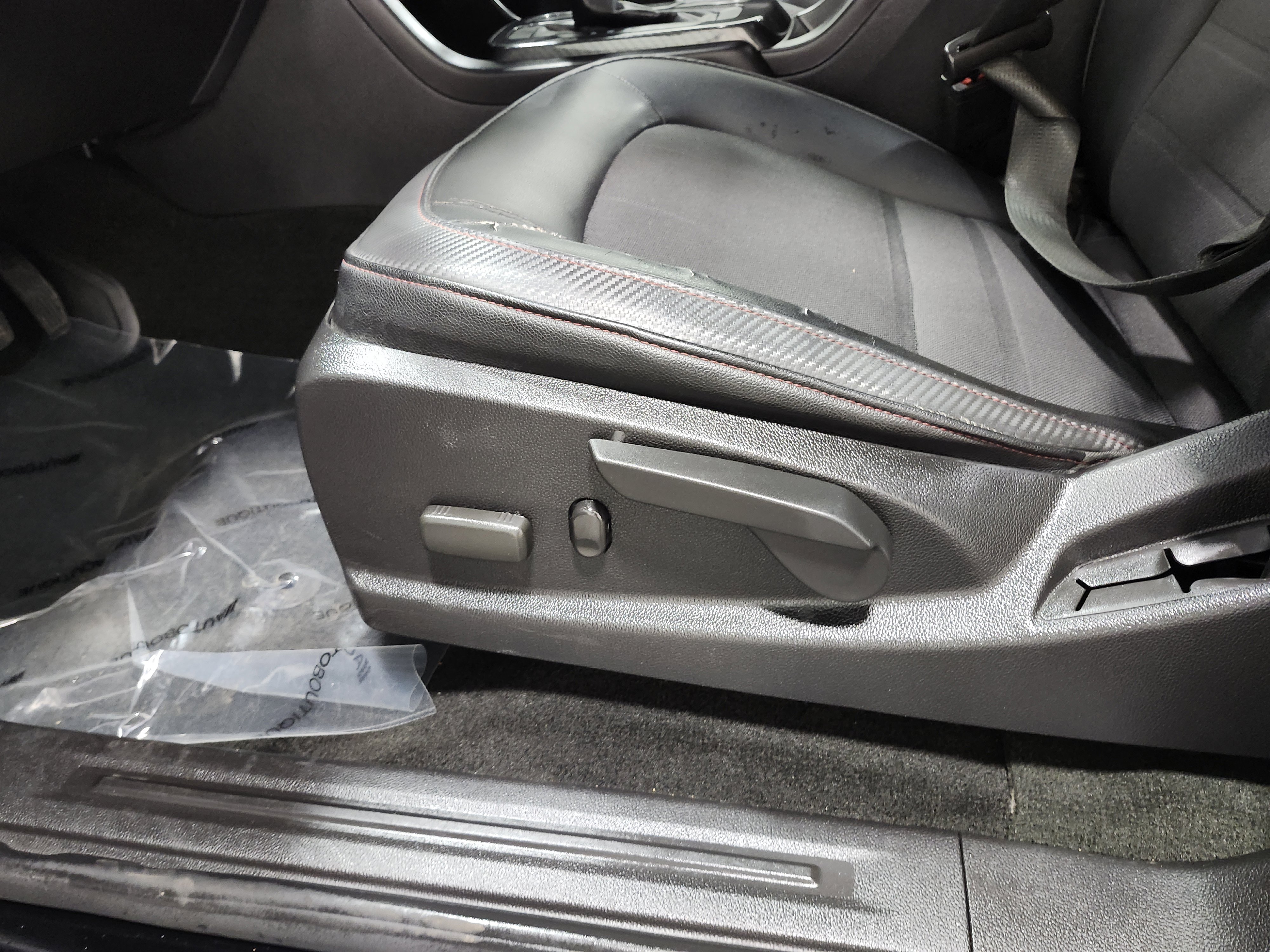 Used 2018 GMC Canyon All Terrain w/ All Terrain X Package image 26