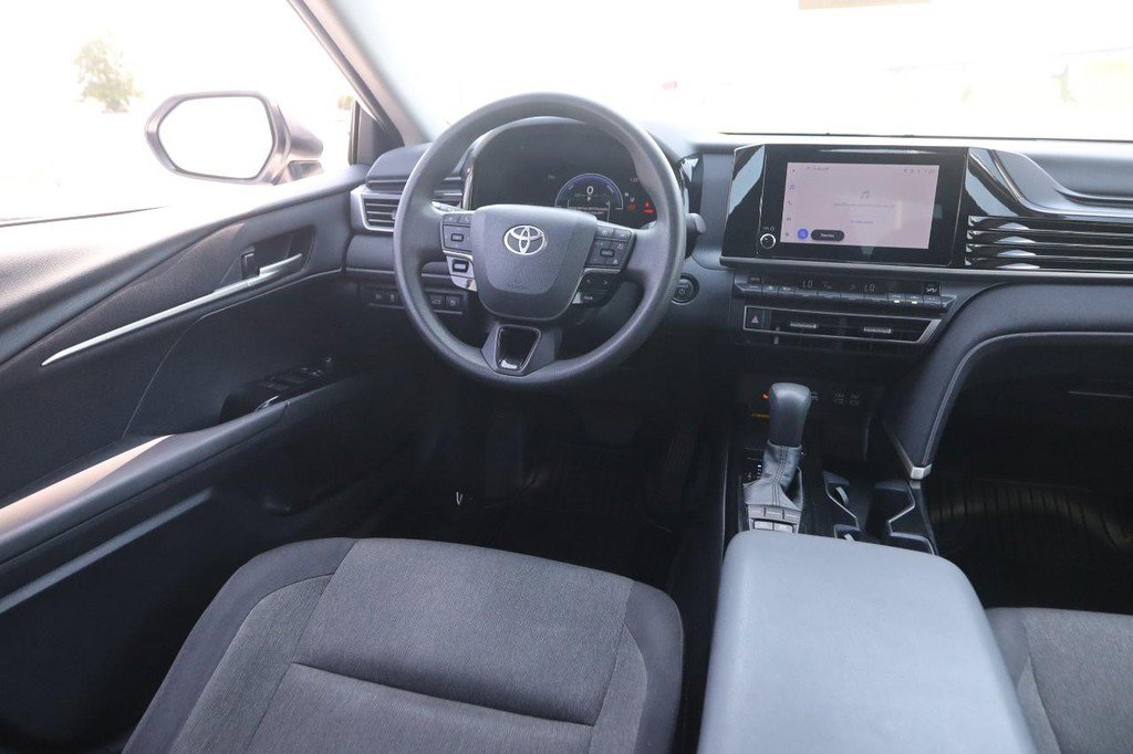 Used 2025 Toyota Camry LE image 22